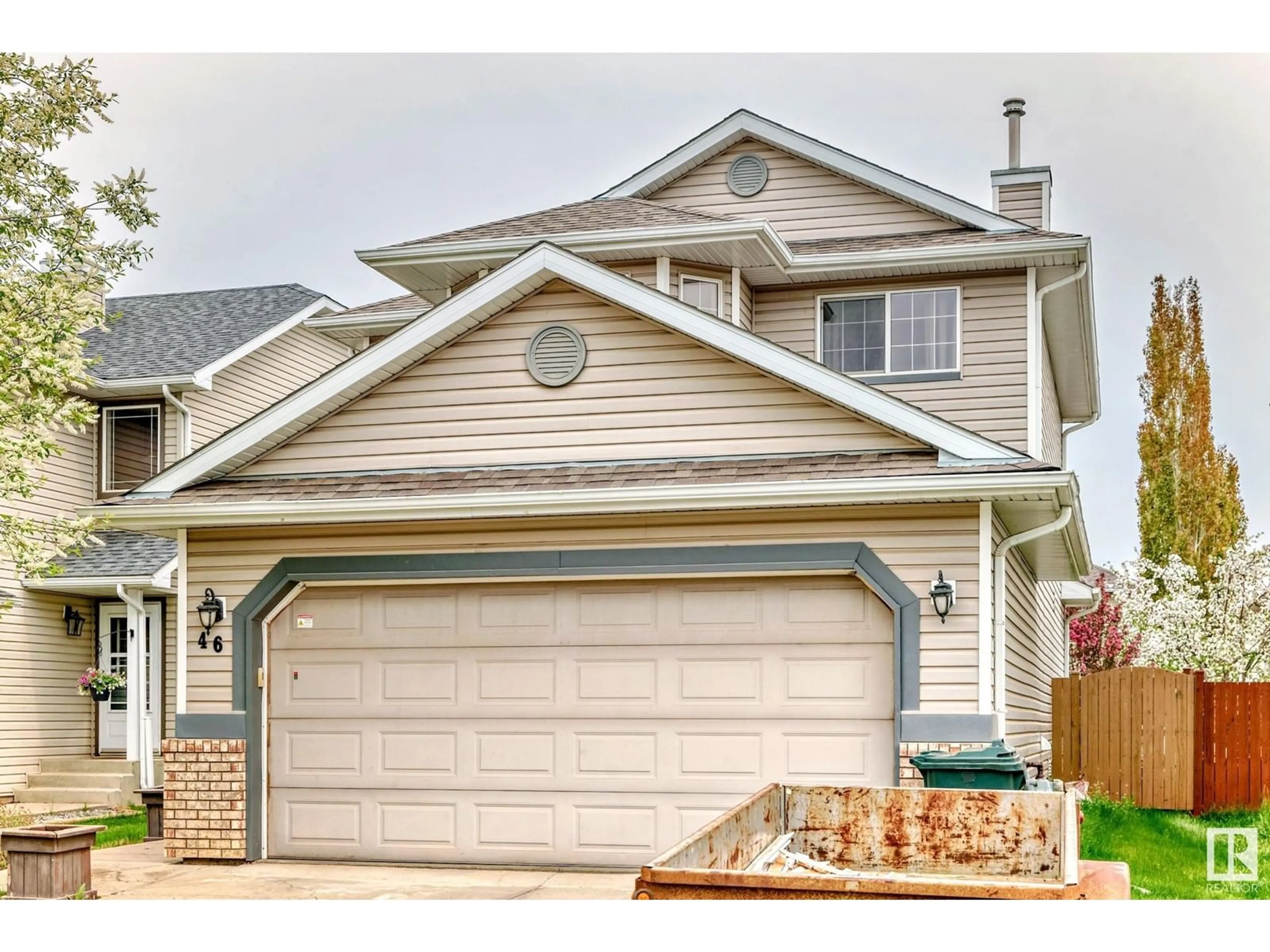 Home with vinyl exterior material, street for 46 SPRUCE GROUSE CR, Spruce Grove Alberta T7X4M9