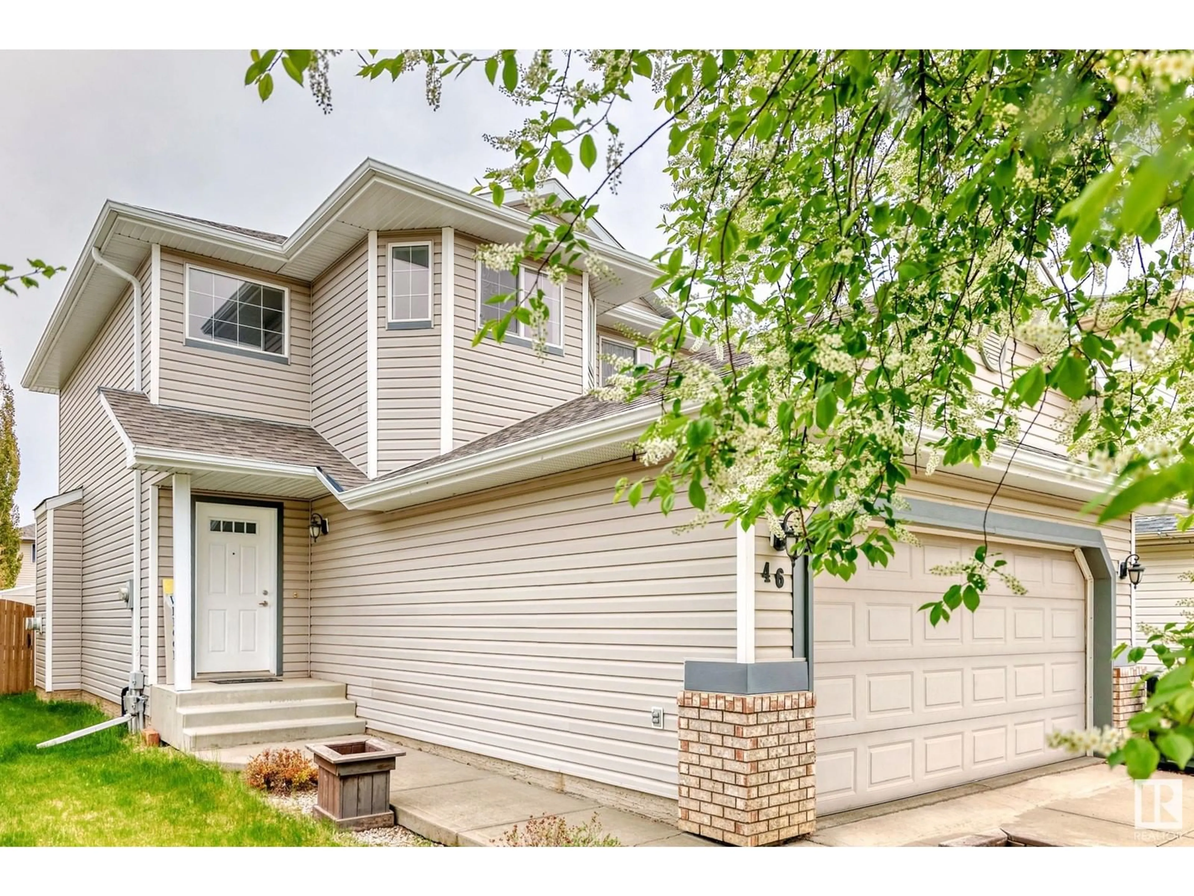 Home with vinyl exterior material, street for 46 SPRUCE GROUSE CR, Spruce Grove Alberta T7X4M9