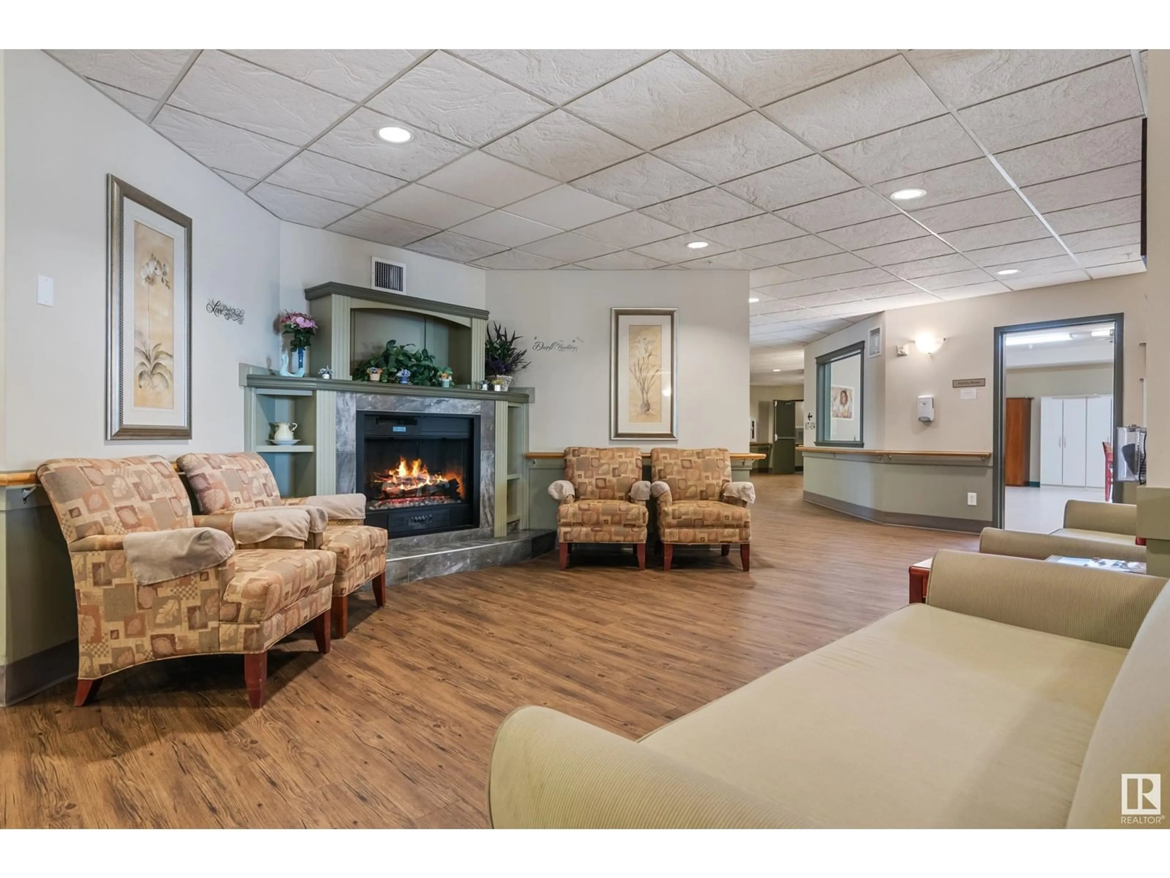 Lobby for 8802 - 319 SOUTHFORT DR, Fort Saskatchewan Alberta T8L4R6