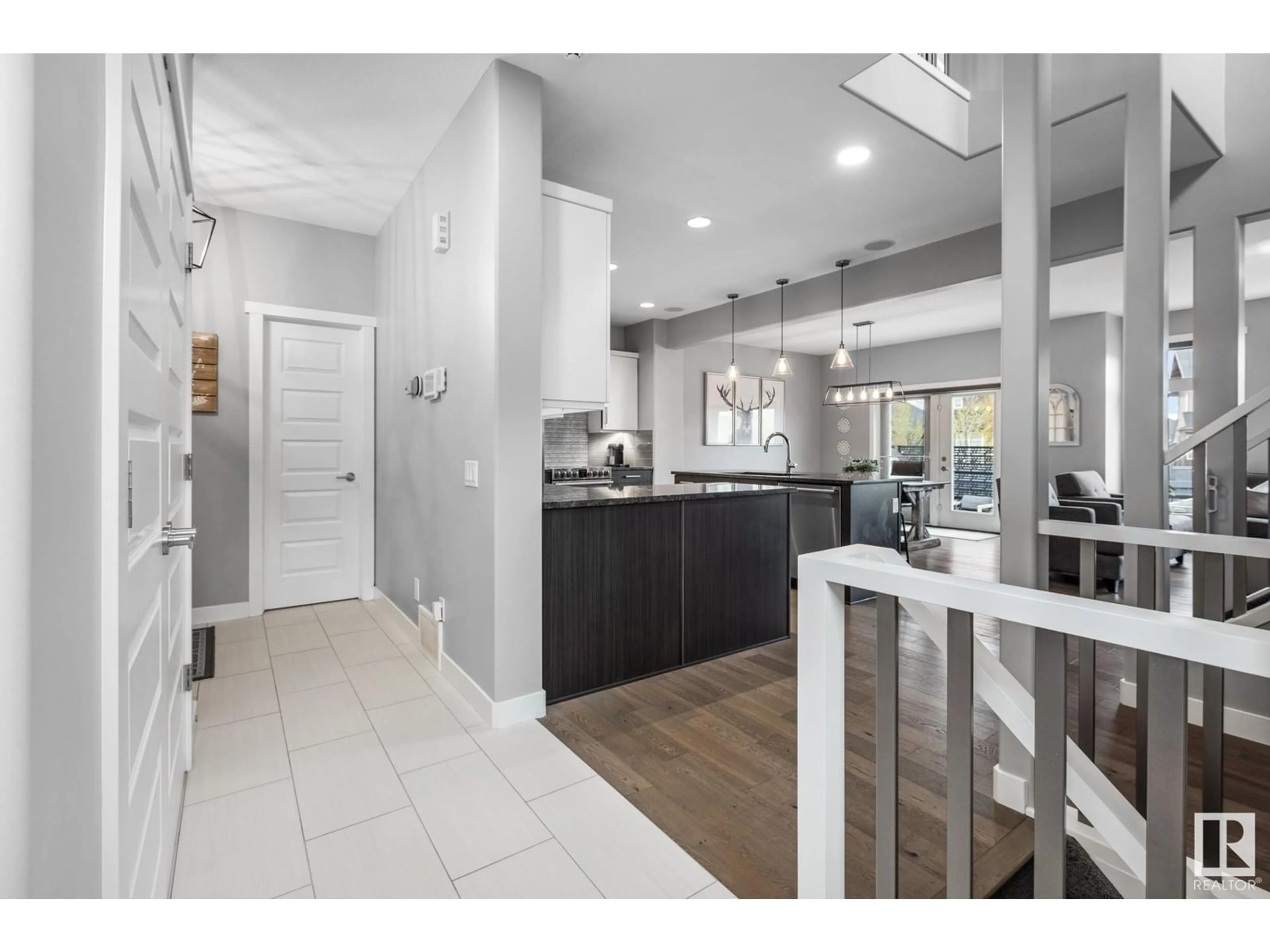 Open concept kitchen, ceramic/tile floor for 7914 GETTY PL, Edmonton Alberta T5T1M8