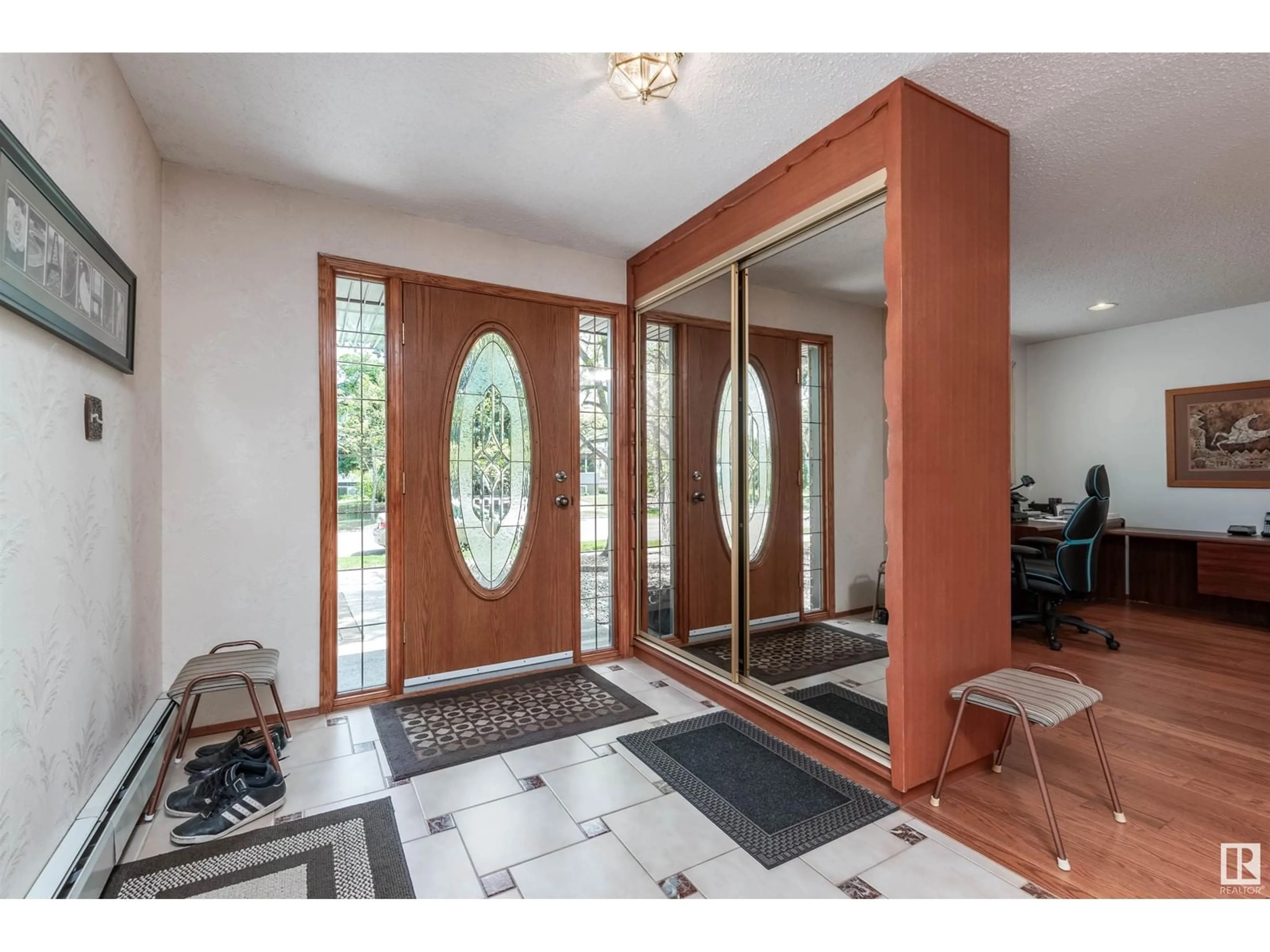 Indoor entryway for NW - 10636 80 ST, Edmonton Alberta T6A3K1