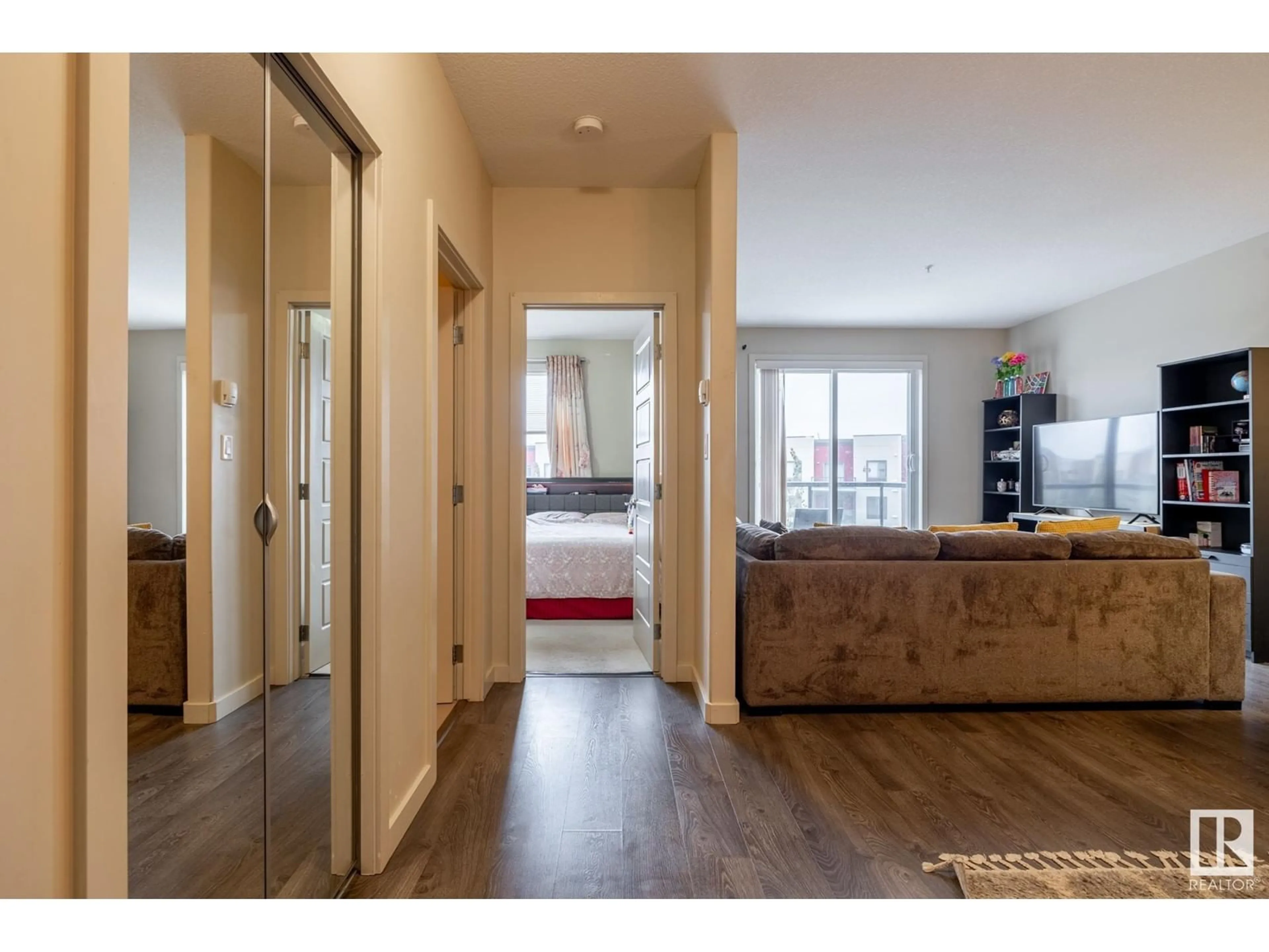 Indoor entryway for 308 - 430 AMBLESIDE LINK, Edmonton Alberta T6W0V3