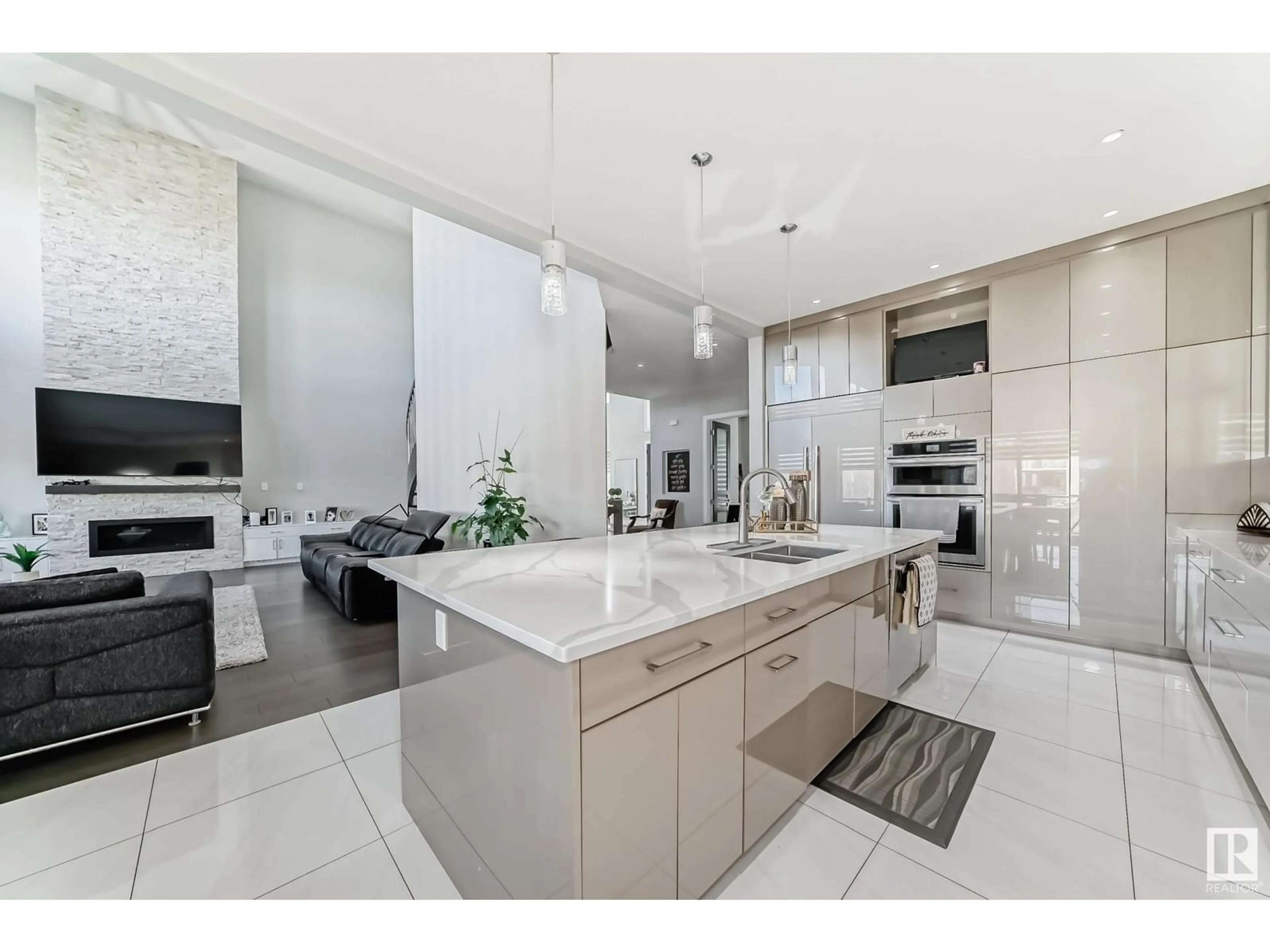 Open concept kitchen, ceramic/tile floor for 52105 - 210 RGE ROAD 225, Rural Strathcona County Alberta T8C1C2