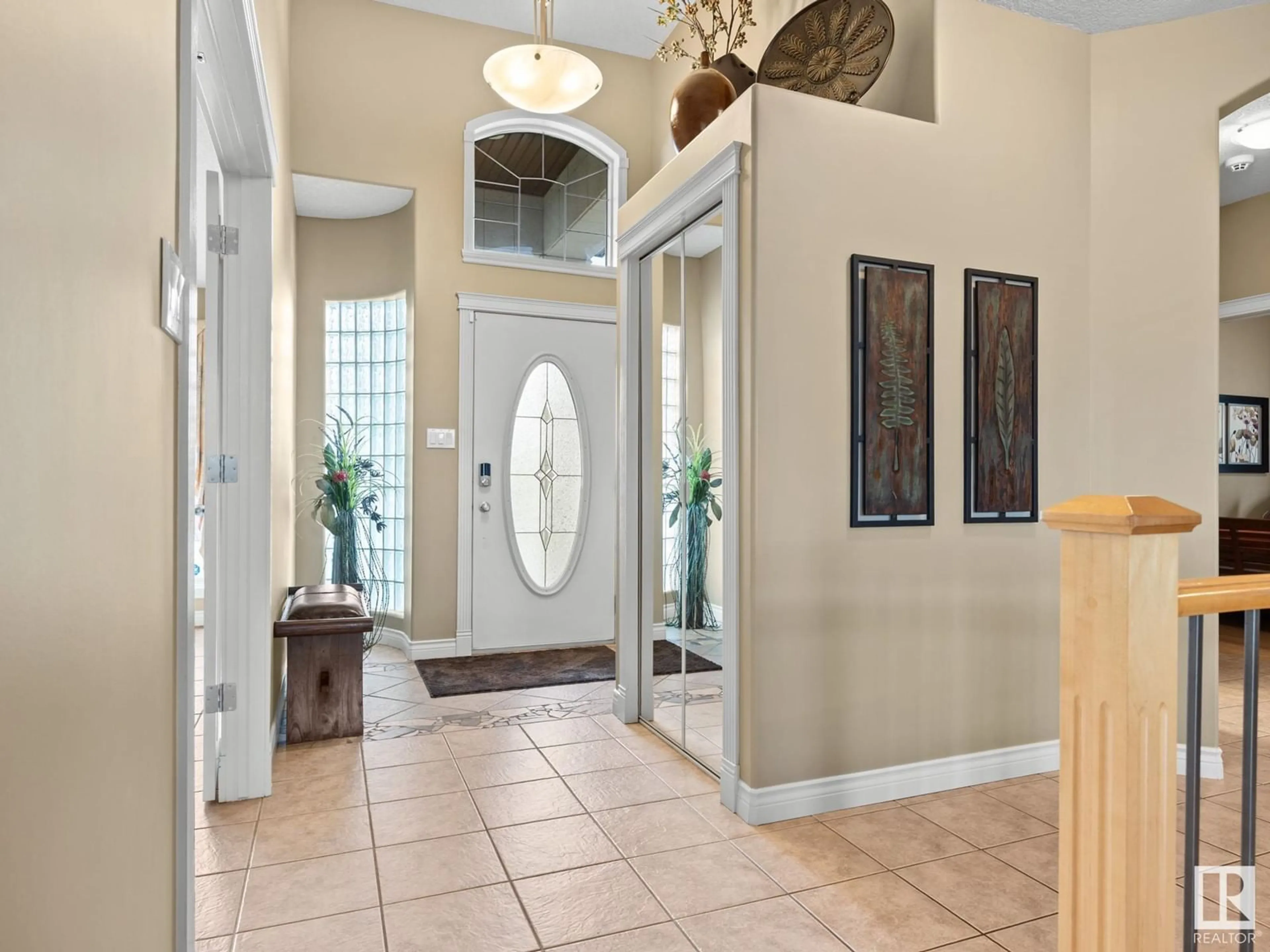 Indoor entryway for NW - 15608 135 ST, Edmonton Alberta T6V1P5
