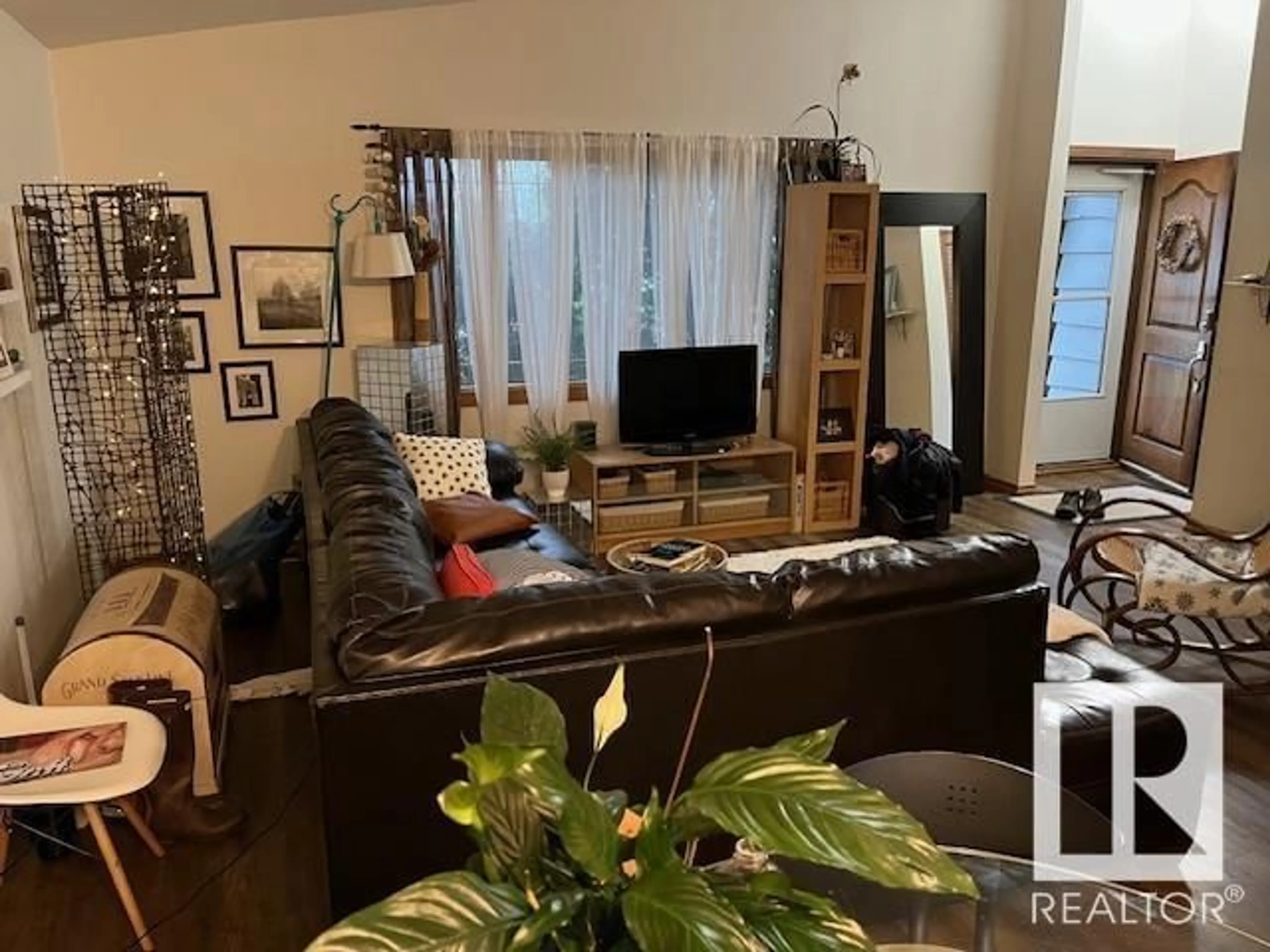 Living room with furniture, unknown for 16103 86 AV NW, Edmonton Alberta T6R4C6