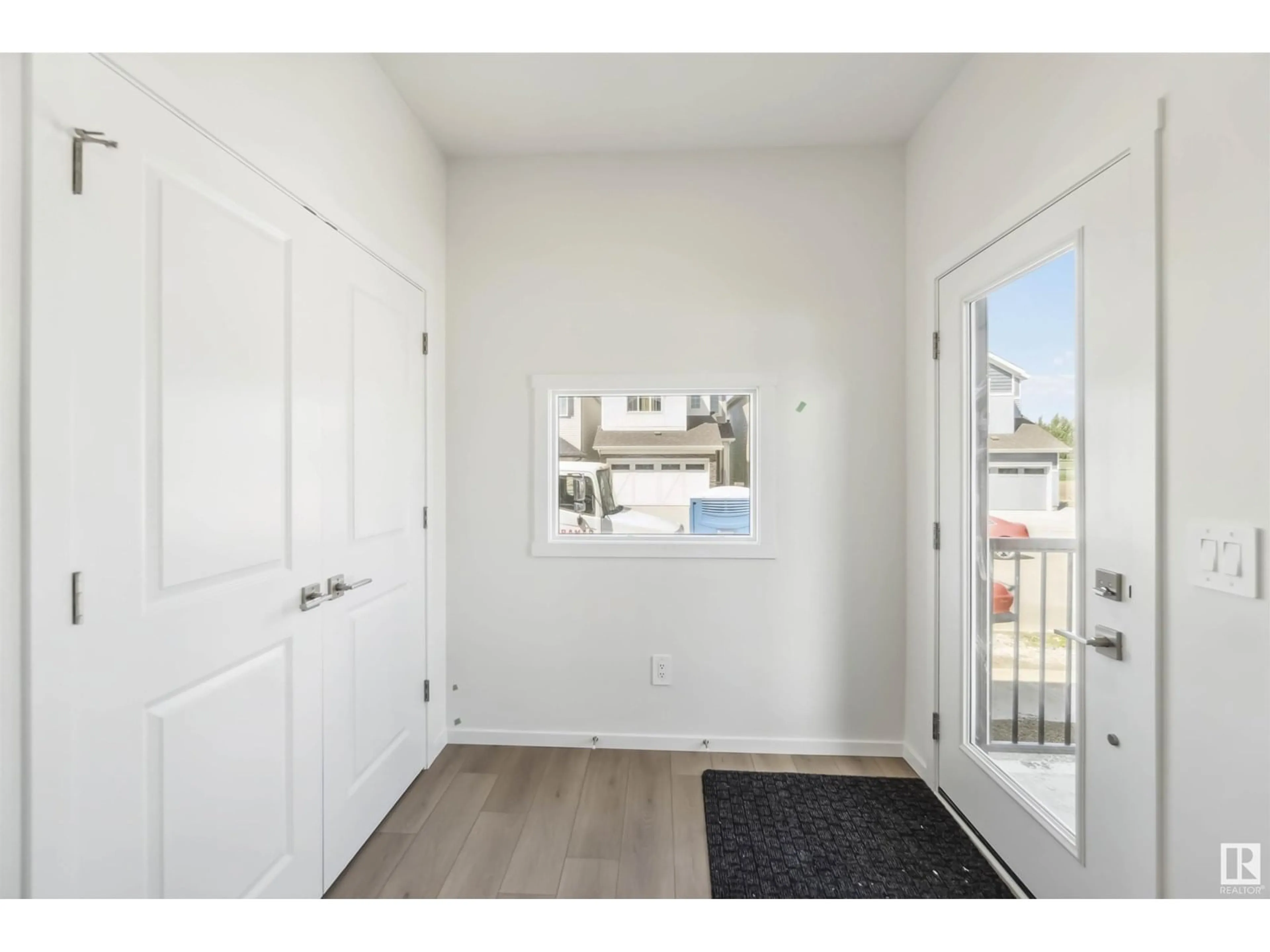 Indoor entryway for NW - 3748 213 ST, Edmonton Alberta T6M3C2