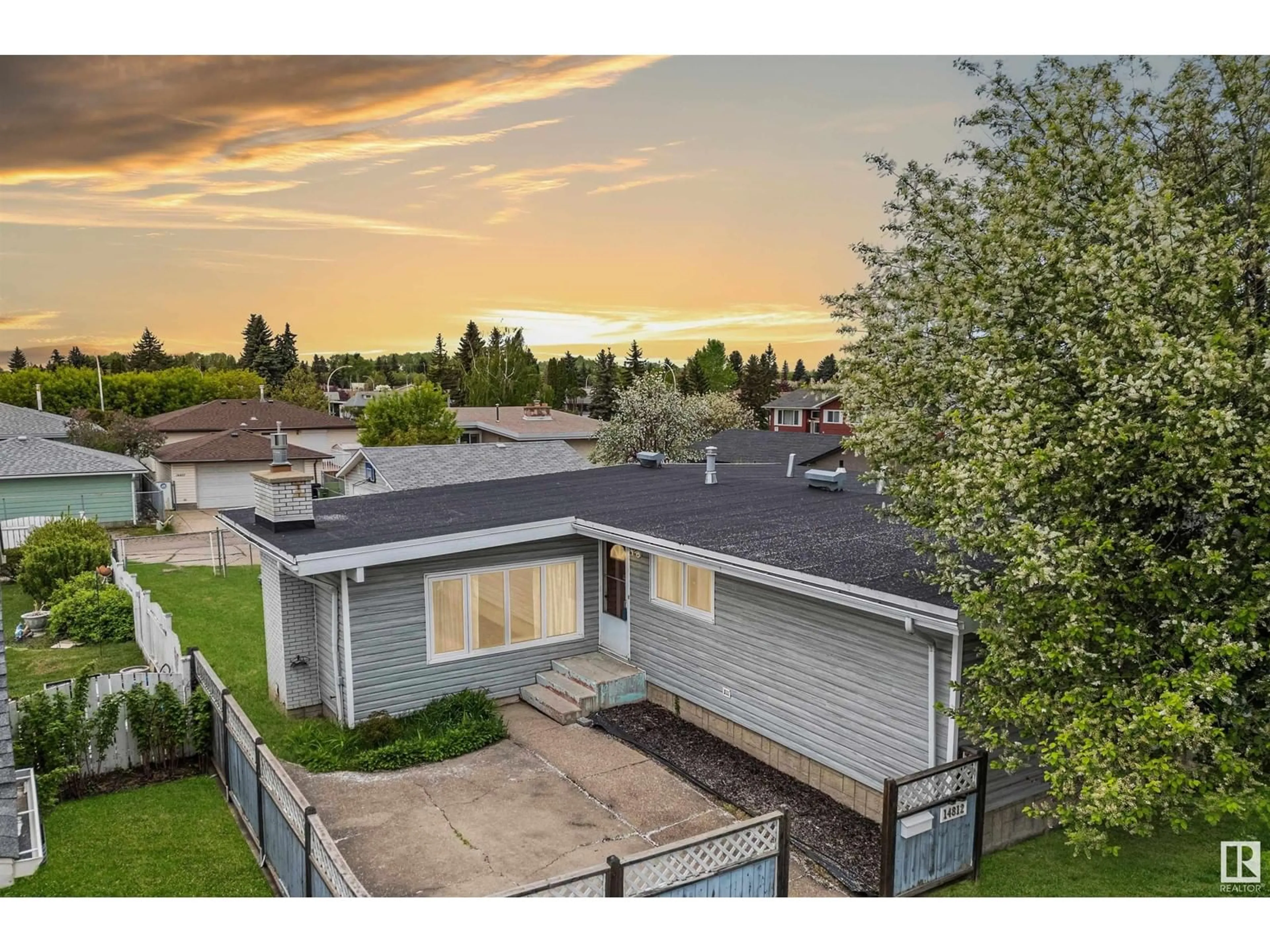 A pic from outside/outdoor area/front of a property/back of a property/a pic from drone, mountain view for 14812 94 ST, Edmonton Alberta T5E3W5