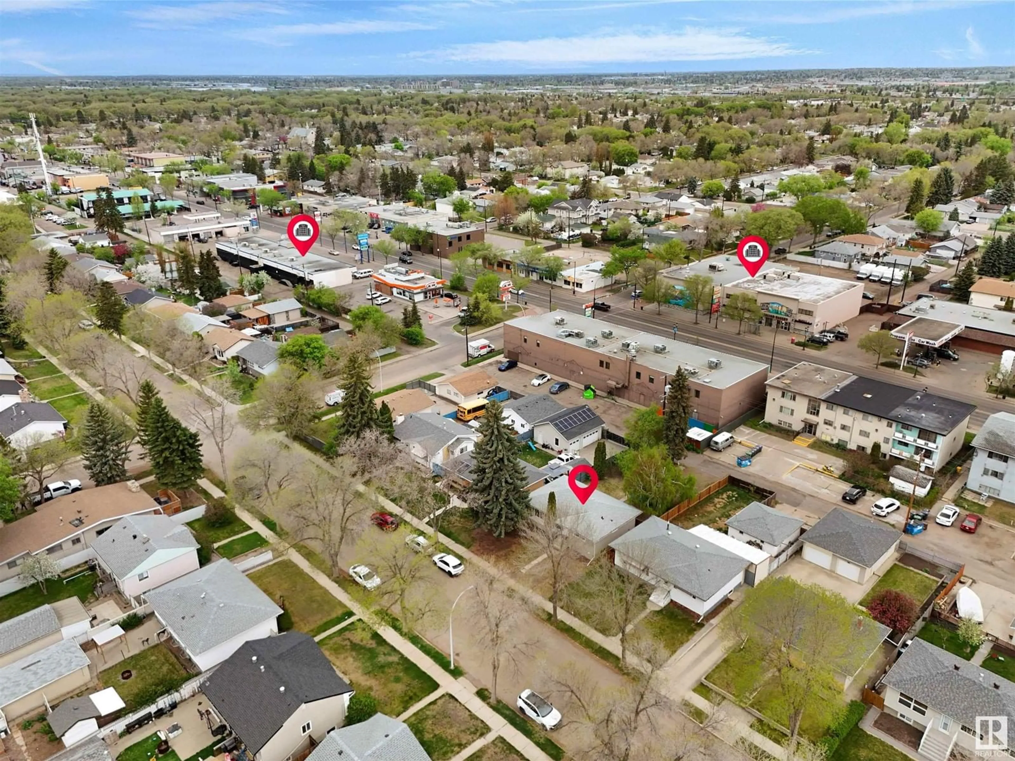 A pic from outside/outdoor area/front of a property/back of a property/a pic from drone, street for 4034 117 AV, Edmonton Alberta T5W0Y2