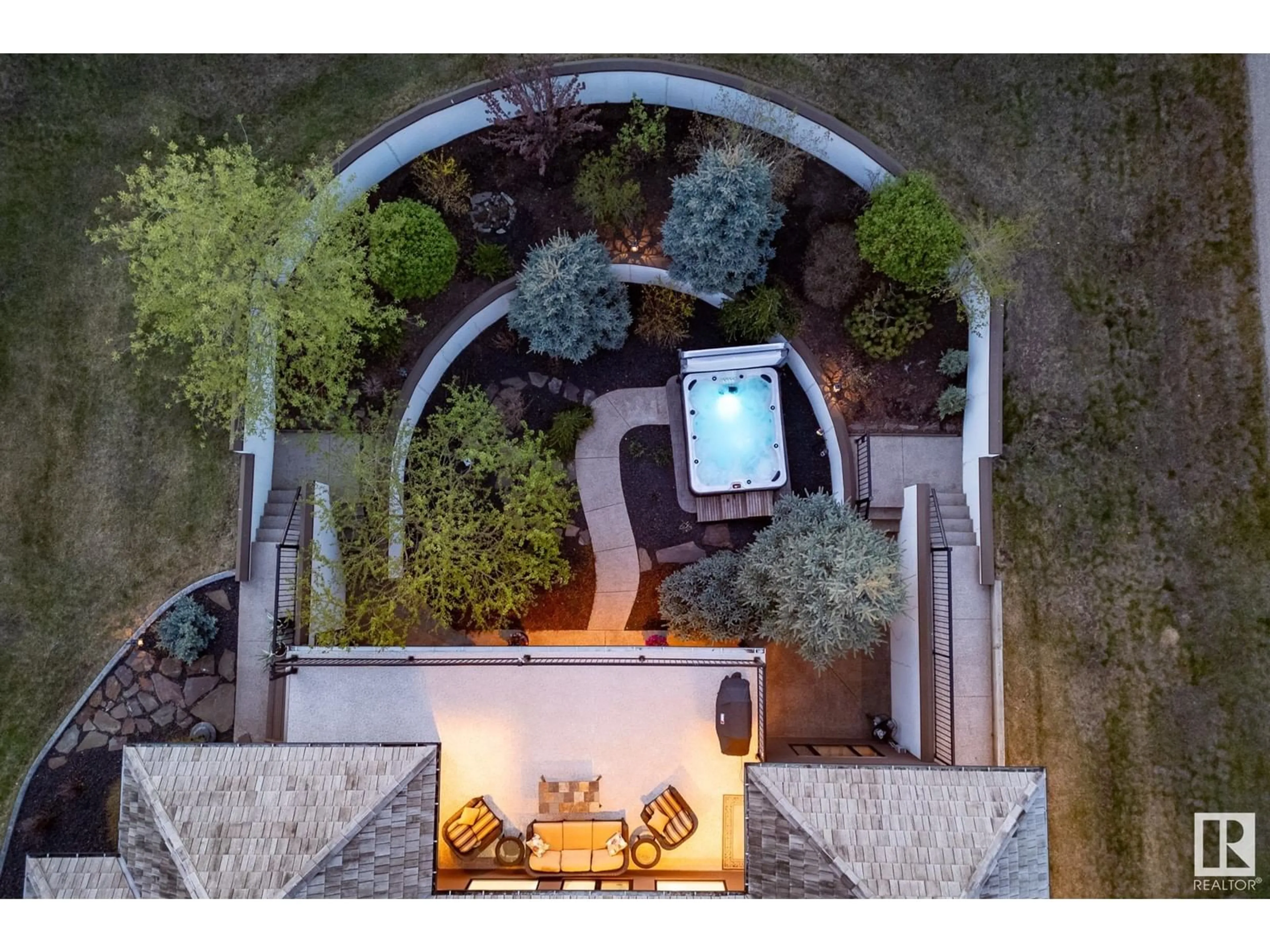 A pic from outside/outdoor area/front of a property/back of a property/a pic from drone, street for 112 RIVERSTONE DR, Rural Sturgeon County Alberta T8T0B9