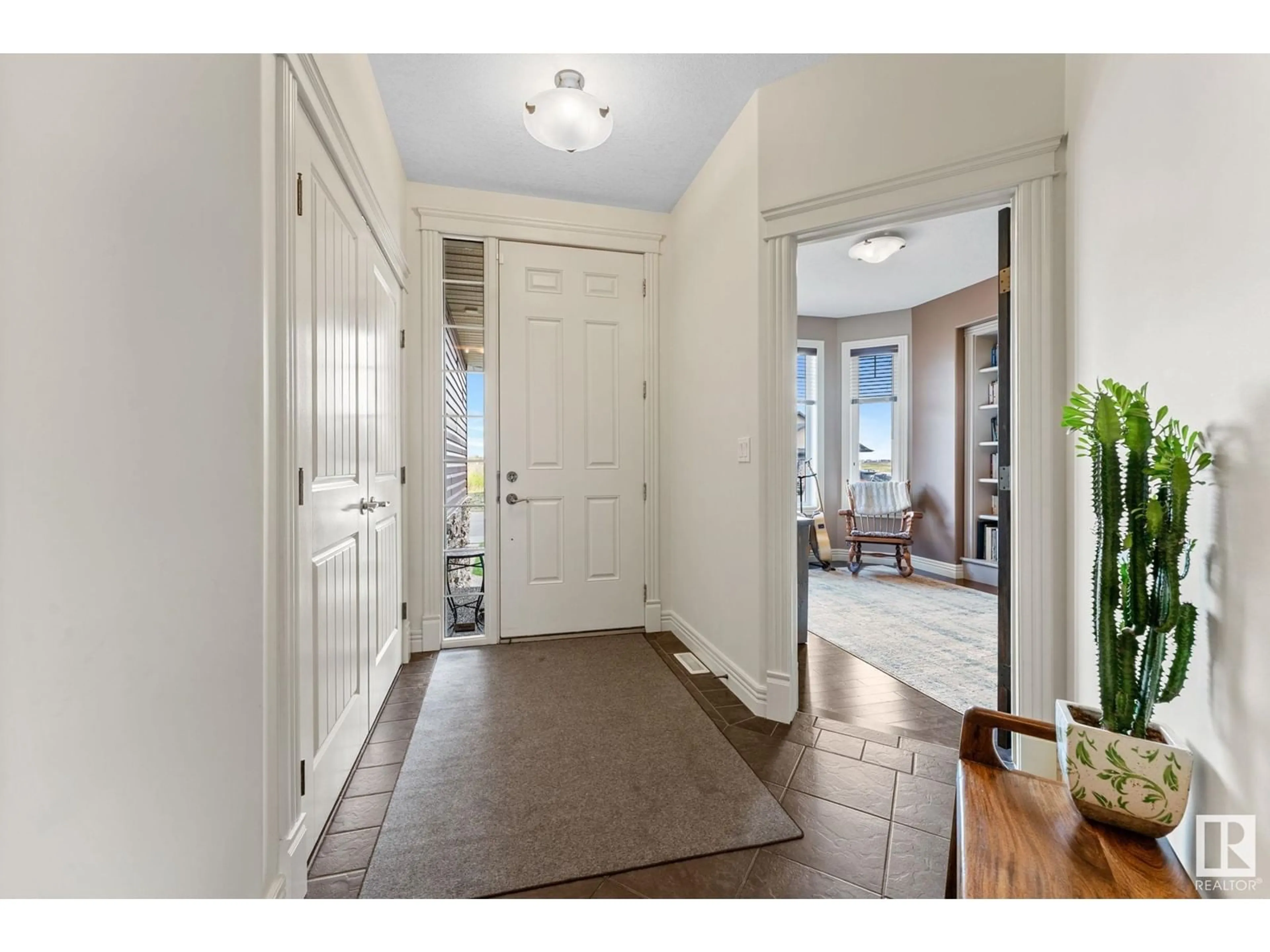 Indoor entryway for 13 WHITETAIL PT, Mundare Alberta T0B3H0