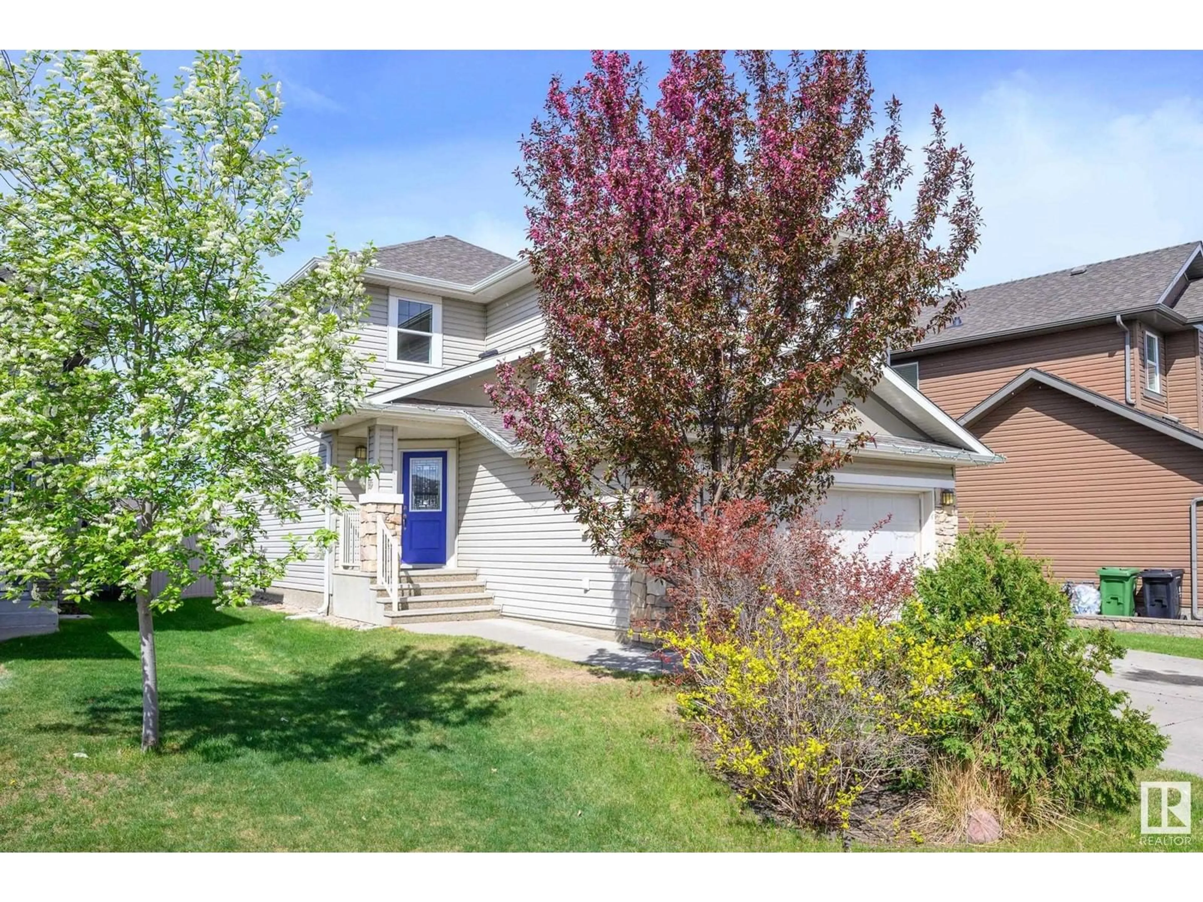 Home with vinyl exterior material, street for 6 WESTBROOK WD, Fort Saskatchewan Alberta T8L0J9