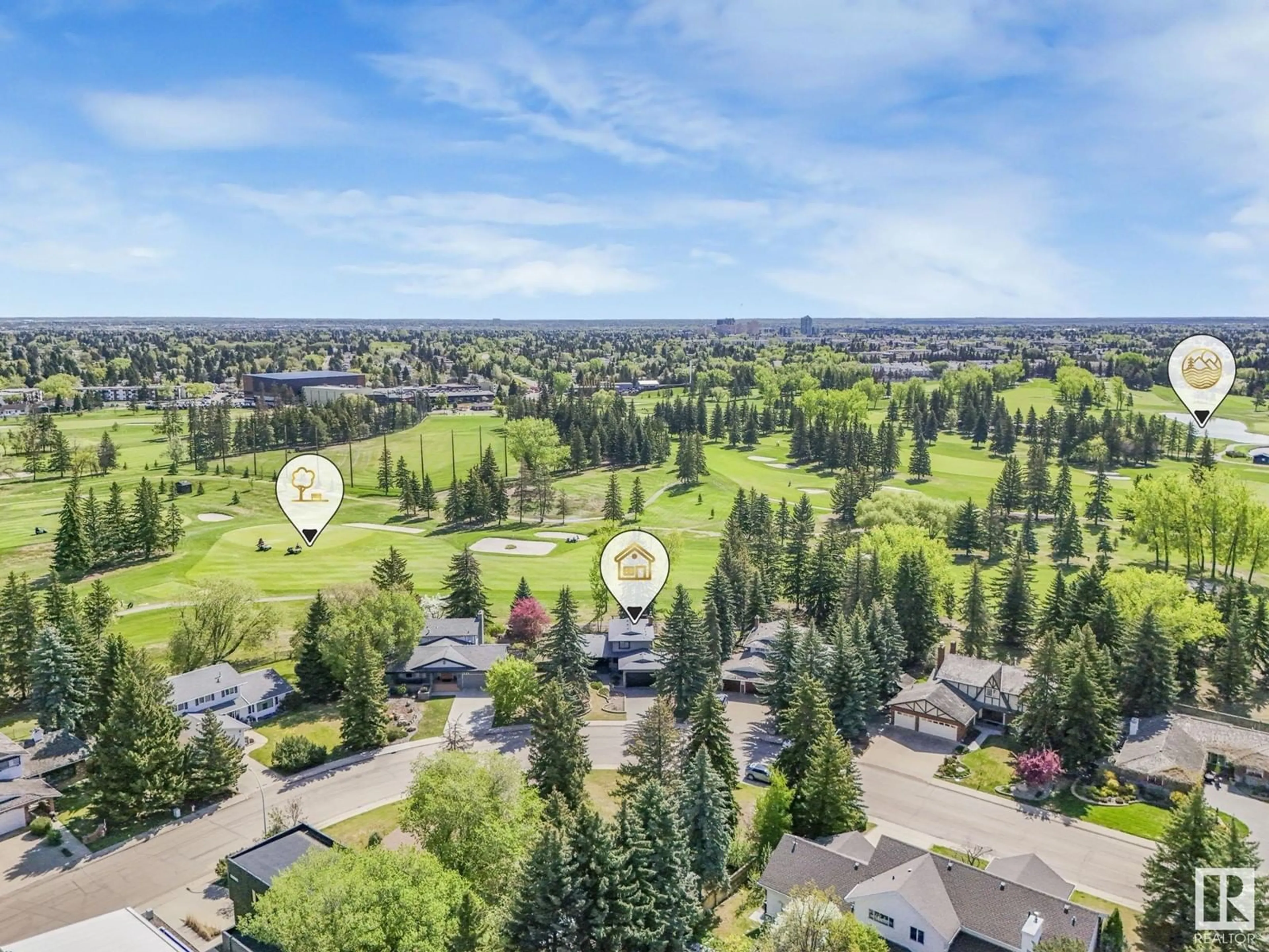 A pic from outside/outdoor area/front of a property/back of a property/a pic from drone, unknown for 123 FAIRWAY DR, Edmonton Alberta T6J2C2