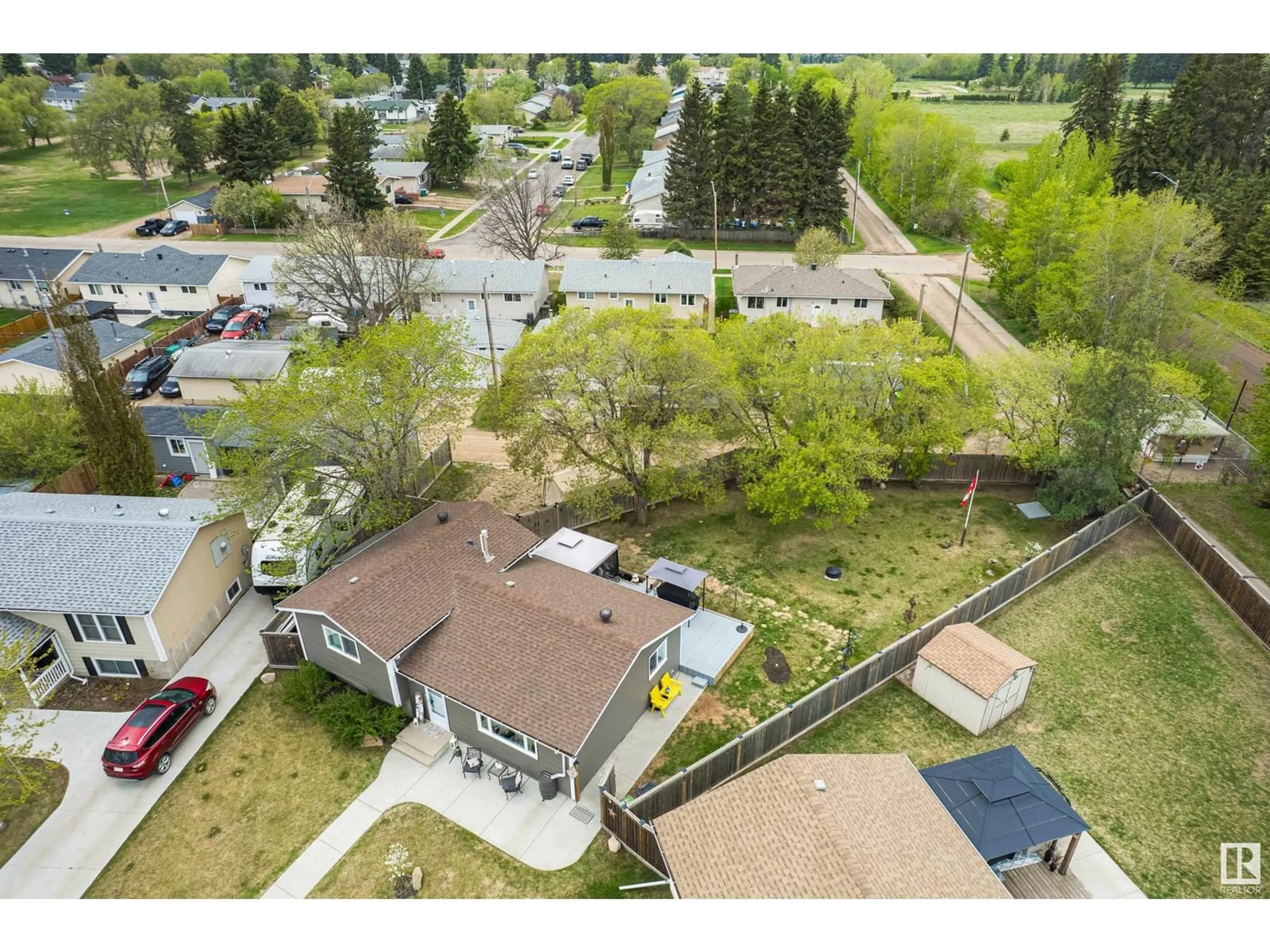 A pic from outside/outdoor area/front of a property/back of a property/a pic from drone, street for 5234 46 ST, Bon Accord Alberta T0A0K0