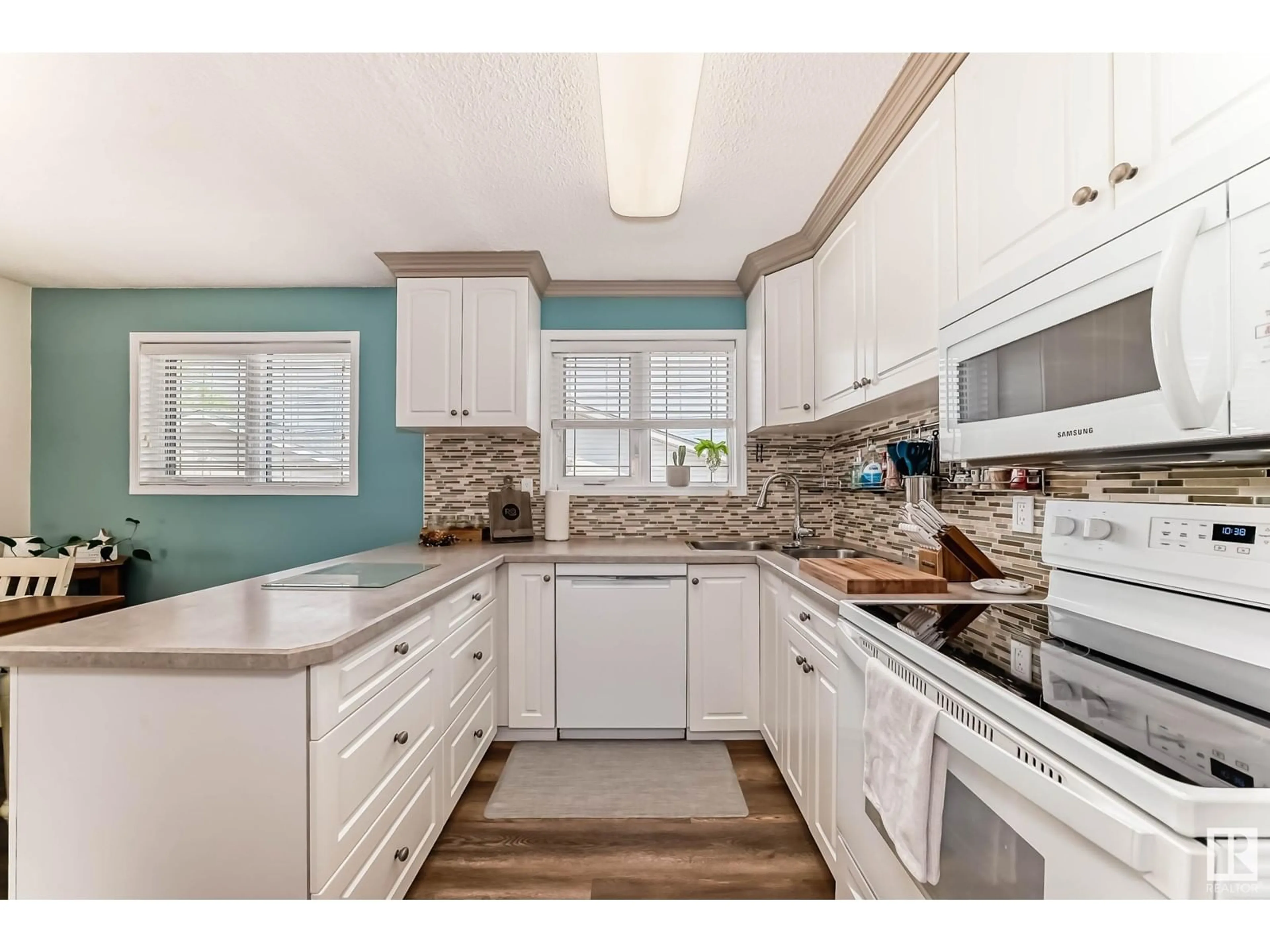 Open concept kitchen, unknown for 7908 130A AV, Edmonton Alberta T5C1Z4