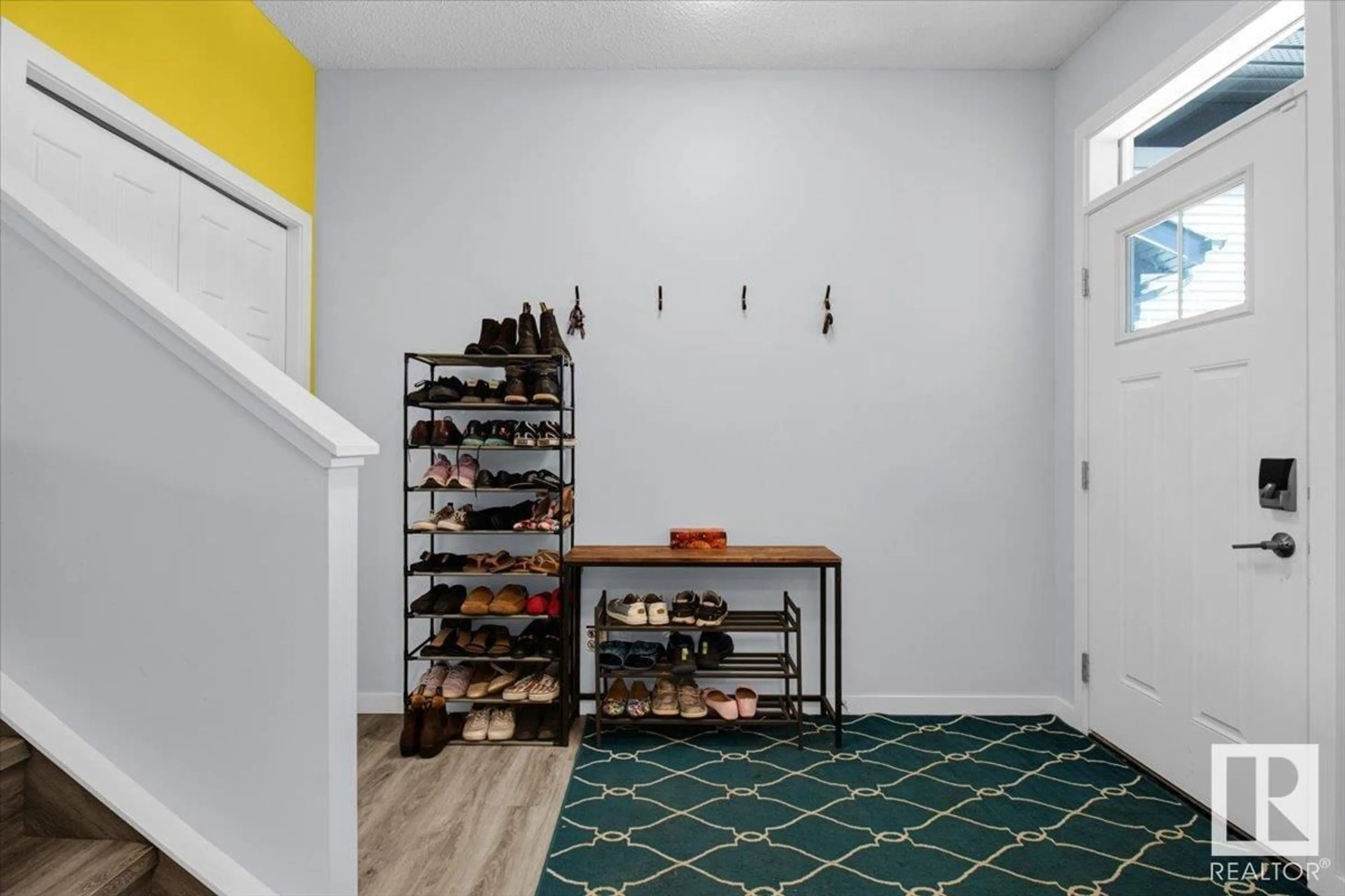 Indoor entryway for SW - 1462 DARBY GREEN GR, Edmonton Alberta T6W4N5