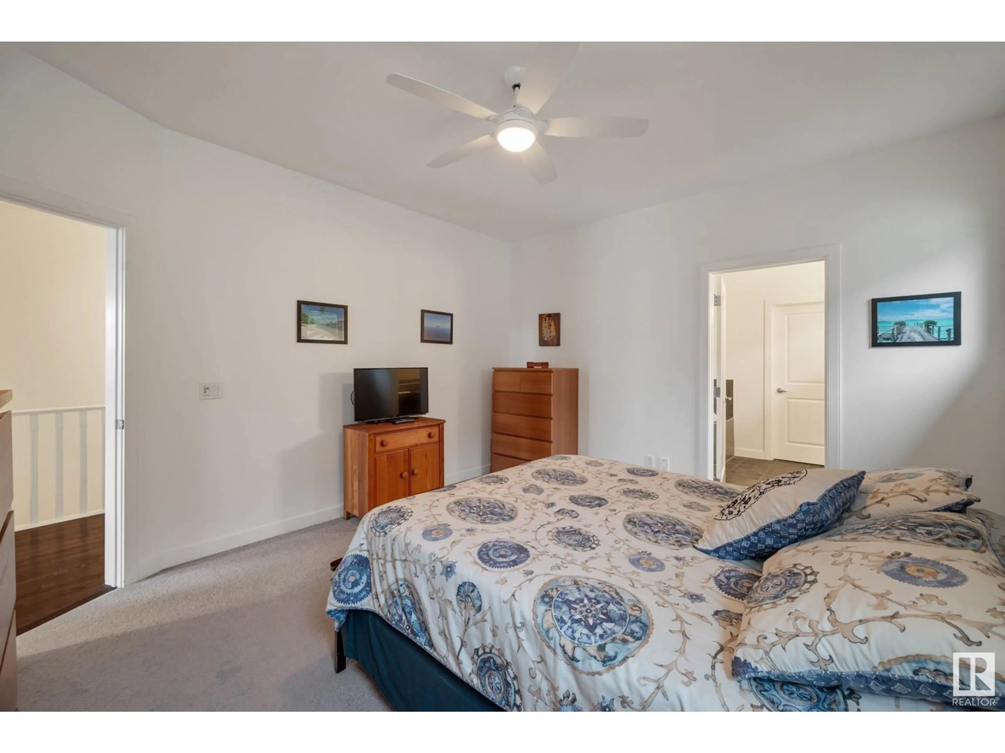 A pic of a room for 46 841 156 ST NW, Edmonton Alberta T6R0B3