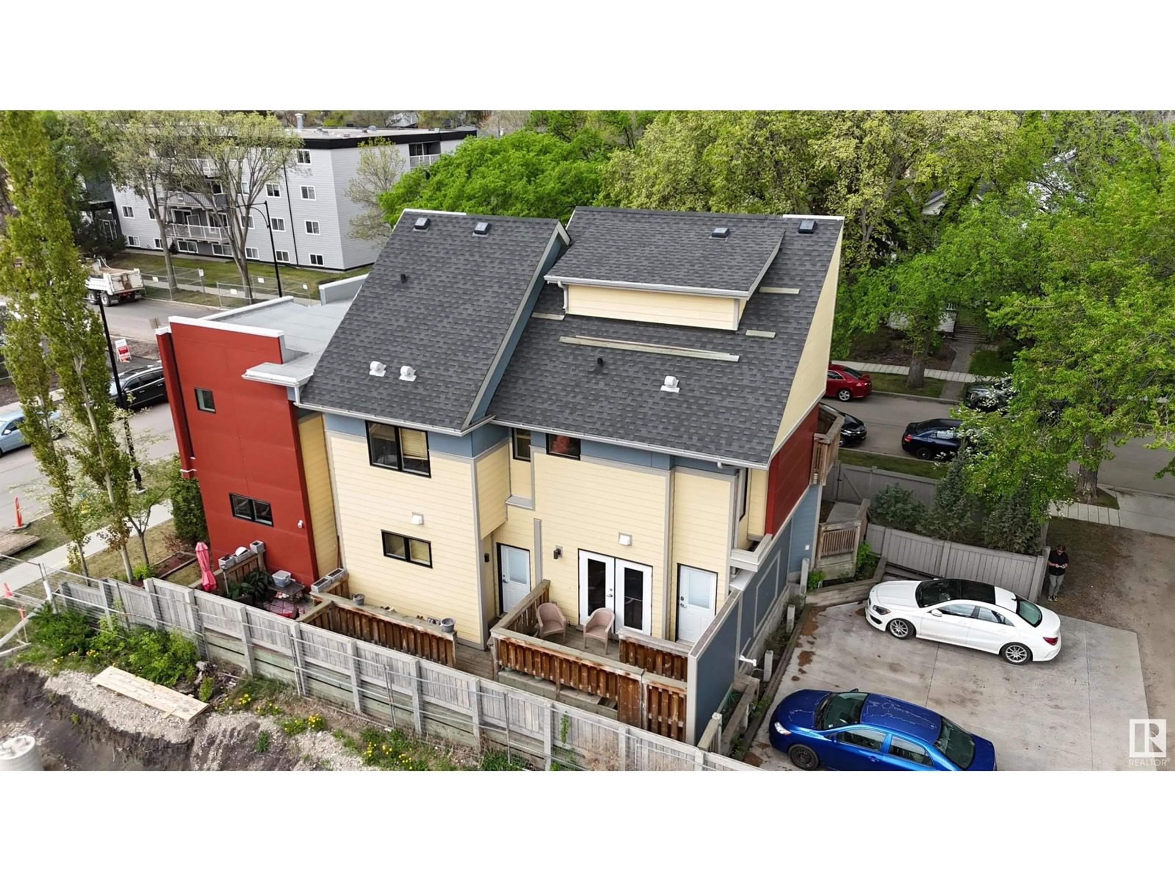 A pic from outside/outdoor area/front of a property/back of a property/a pic from drone, unknown for 12430 105 AV, Edmonton Alberta T5N0Y6