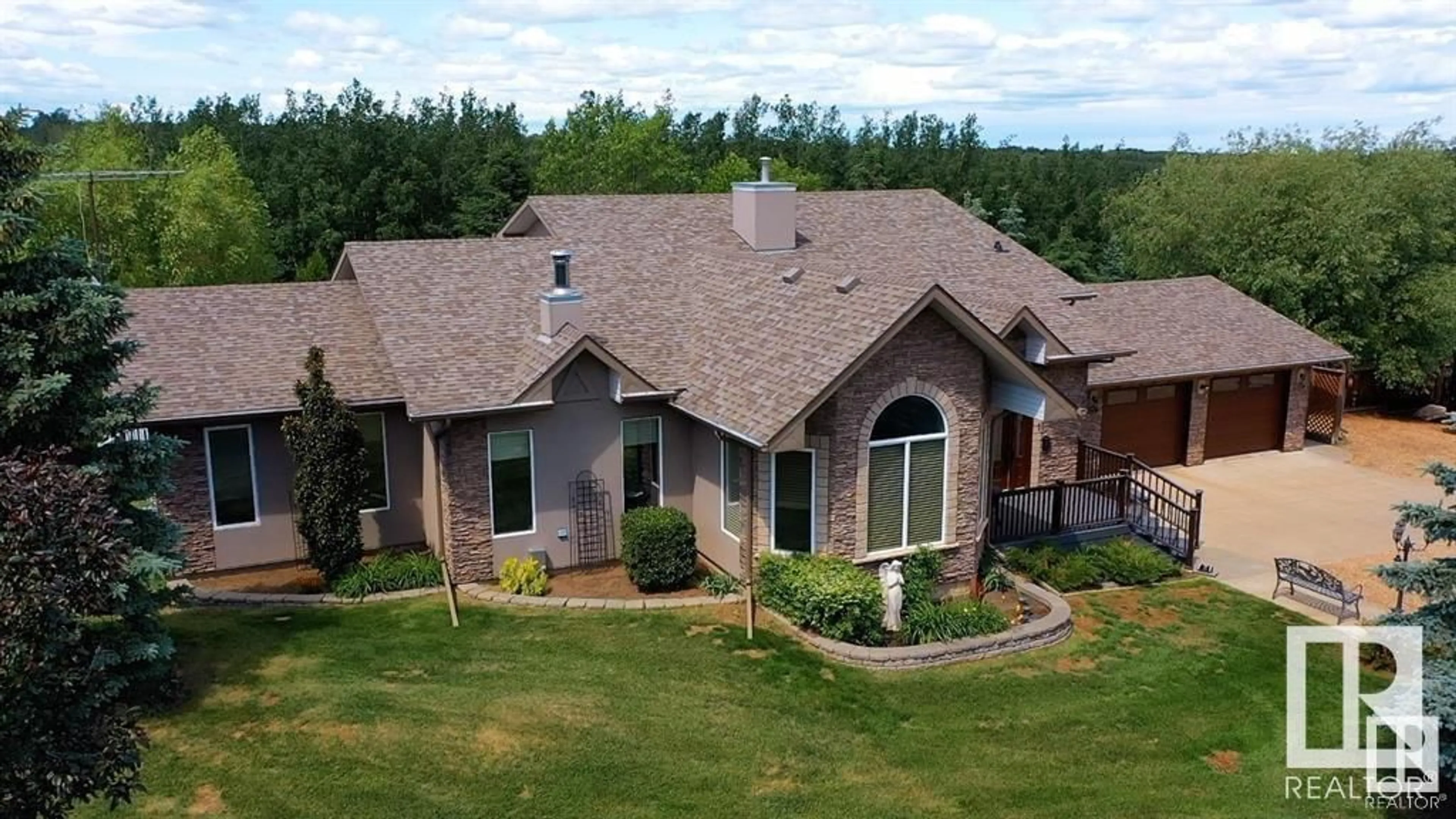 A pic from outside/outdoor area/front of a property/back of a property/a pic from drone, unknown for 58308 RGE RD 243, Rural Westlock County Alberta T0G1L0