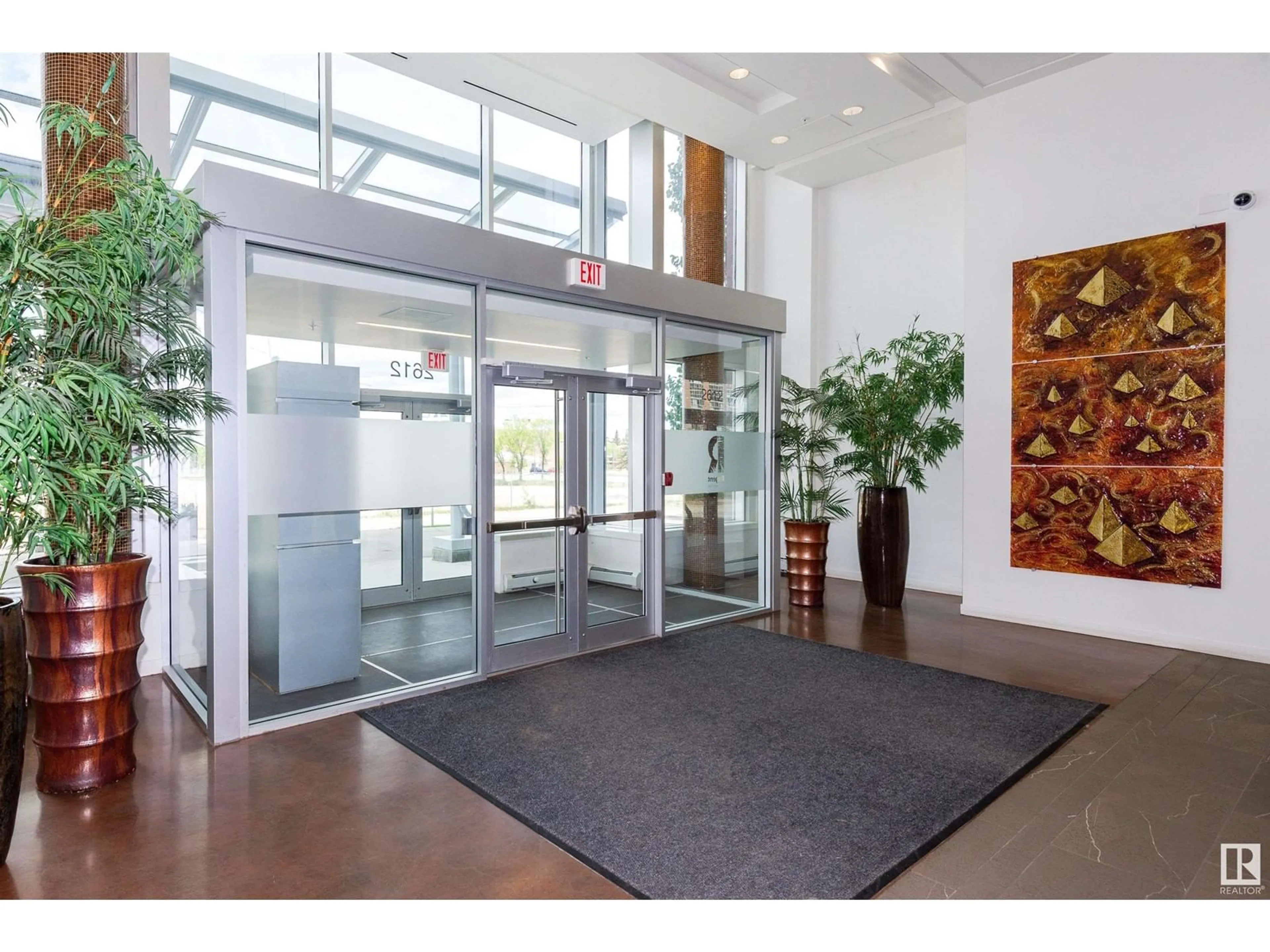 Indoor foyer for 510 - 2612 109 ST NW, Edmonton Alberta T6J3T1