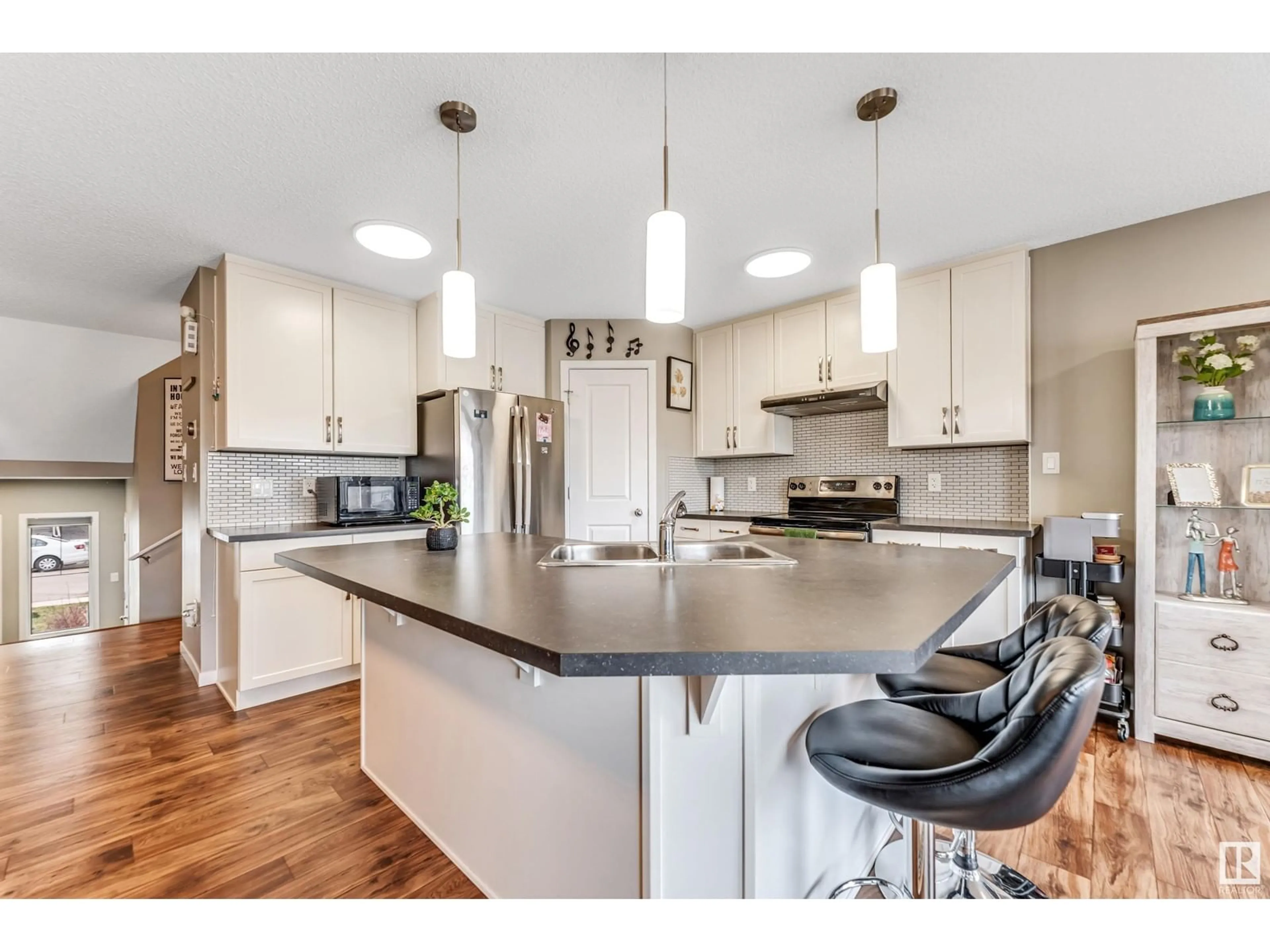 Open concept kitchen, unknown for 2769 CHOKECHERRY PL, Edmonton Alberta T6X2J9