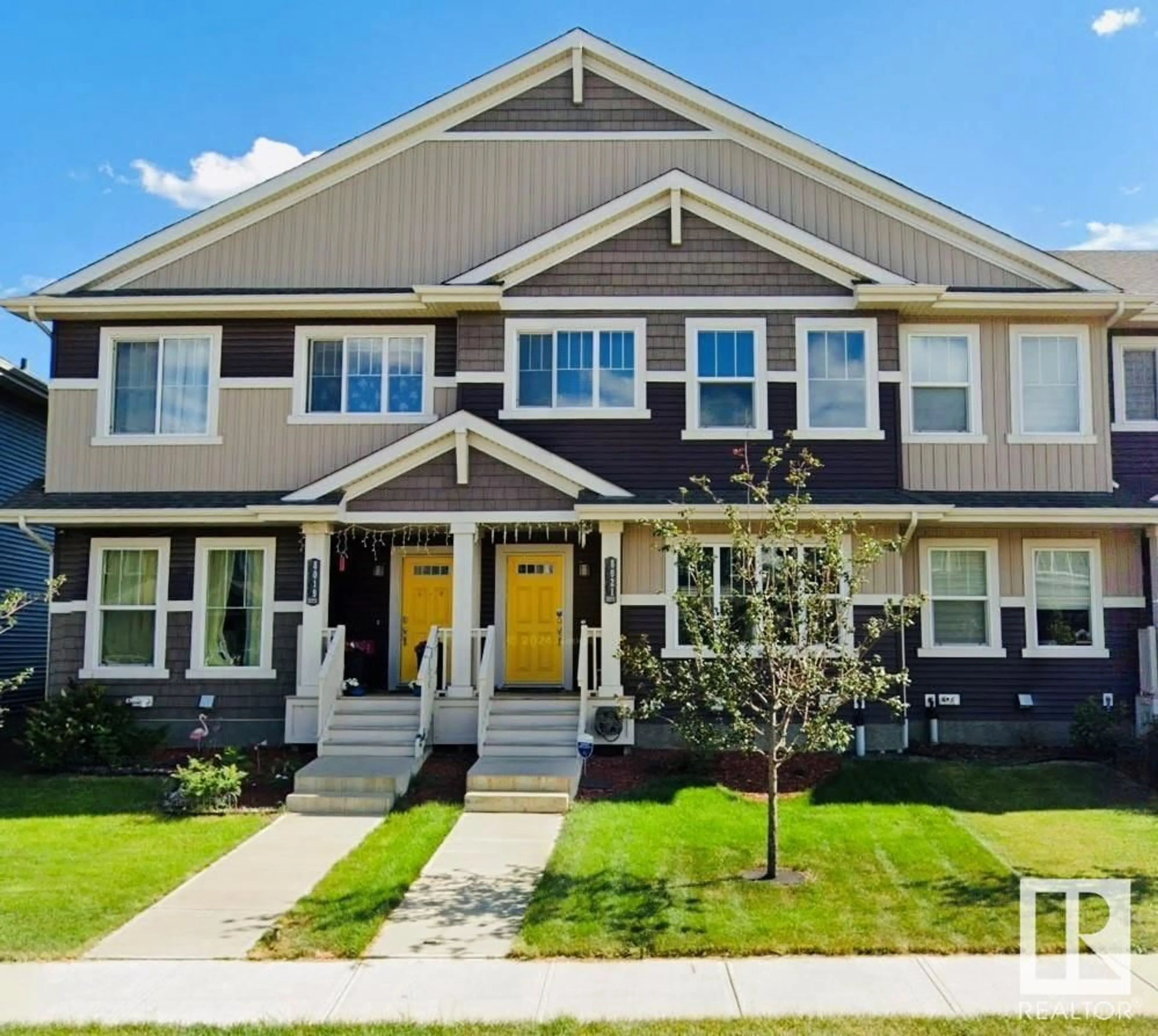 Home with vinyl exterior material, street for 8019 ORCHARDS GREEN SW, Edmonton Alberta T6X2L5