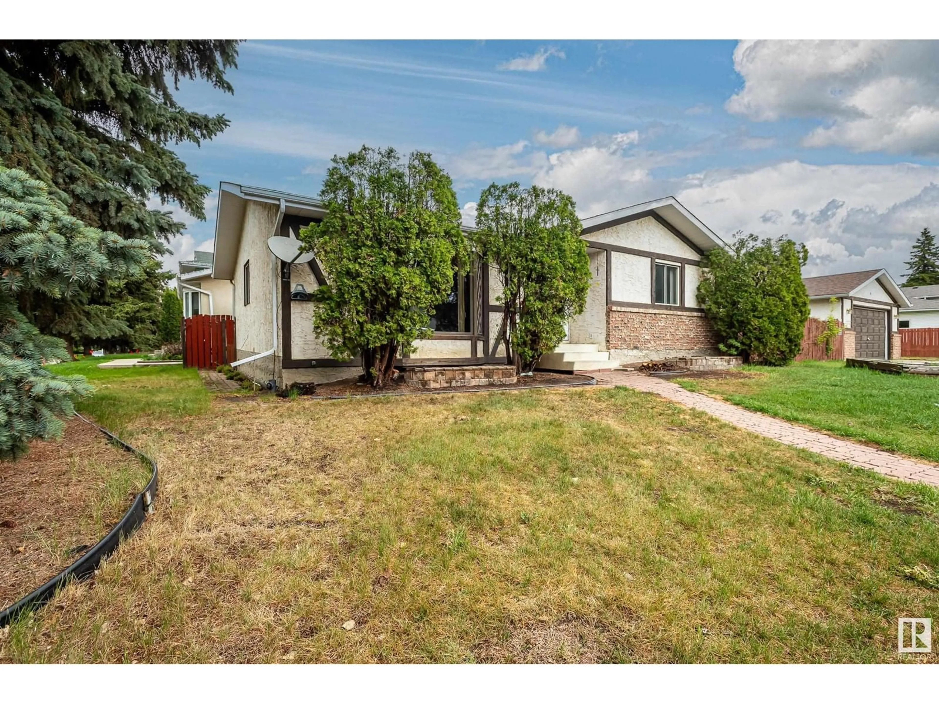 A pic from outside/outdoor area/front of a property/back of a property/a pic from drone, street for 5504 18 AV, Edmonton Alberta T6L2C2