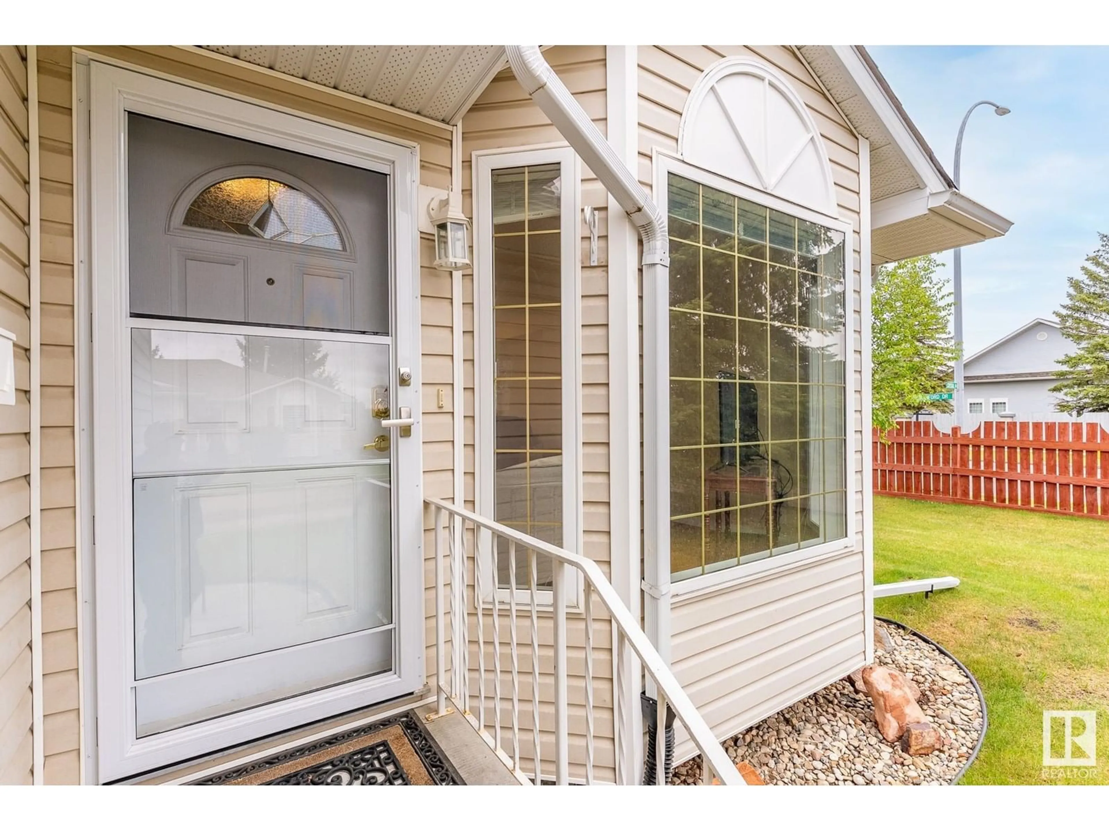 Unknown for 7 - 39 CRANFORD WY, Sherwood Park Alberta T8H5W5