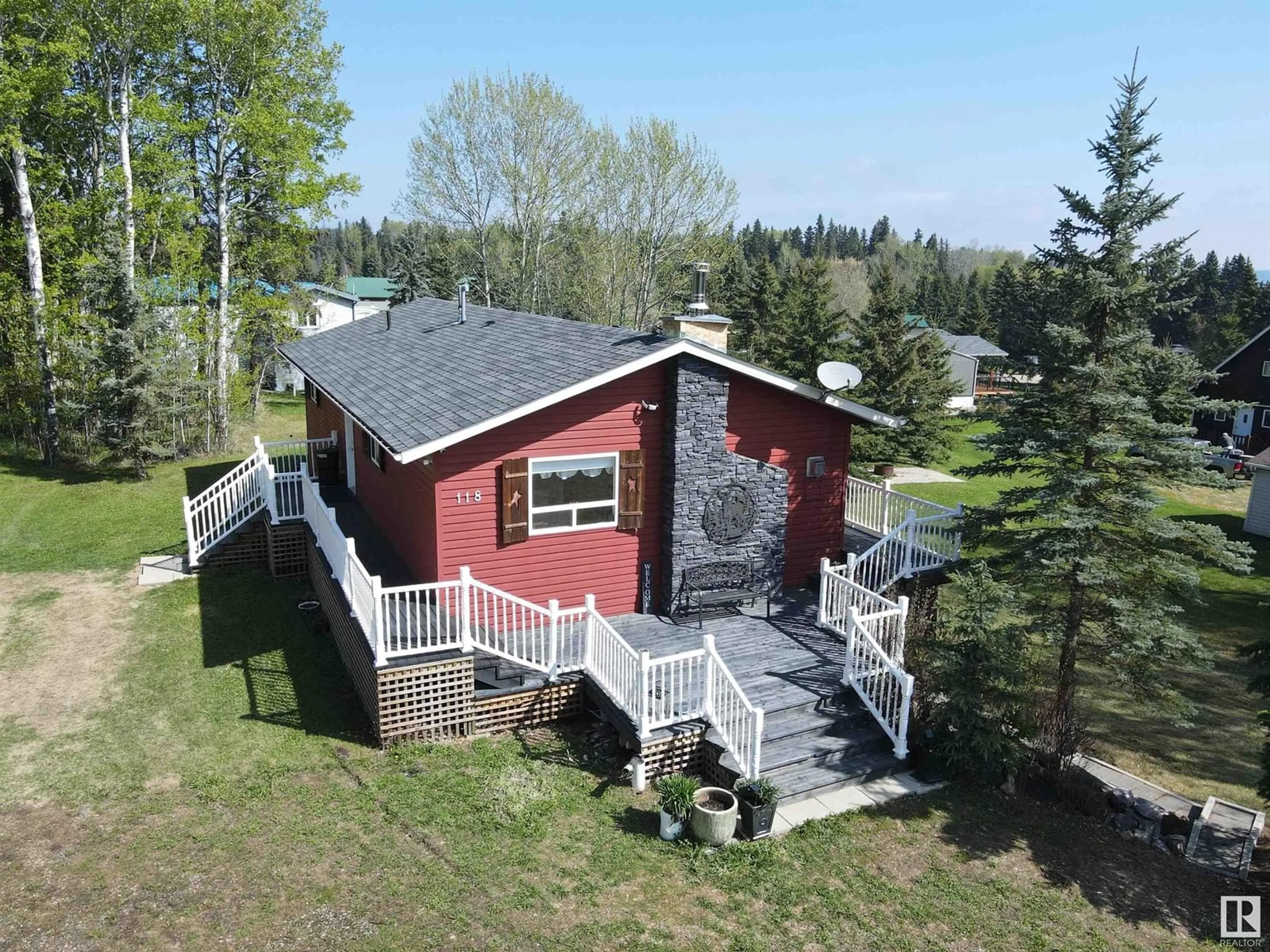 A pic from outside/outdoor area/front of a property/back of a property/a pic from drone, water/lake/river/ocean view for W - 118 2 ST, Rural Wetaskiwin County Alberta T0C0A0