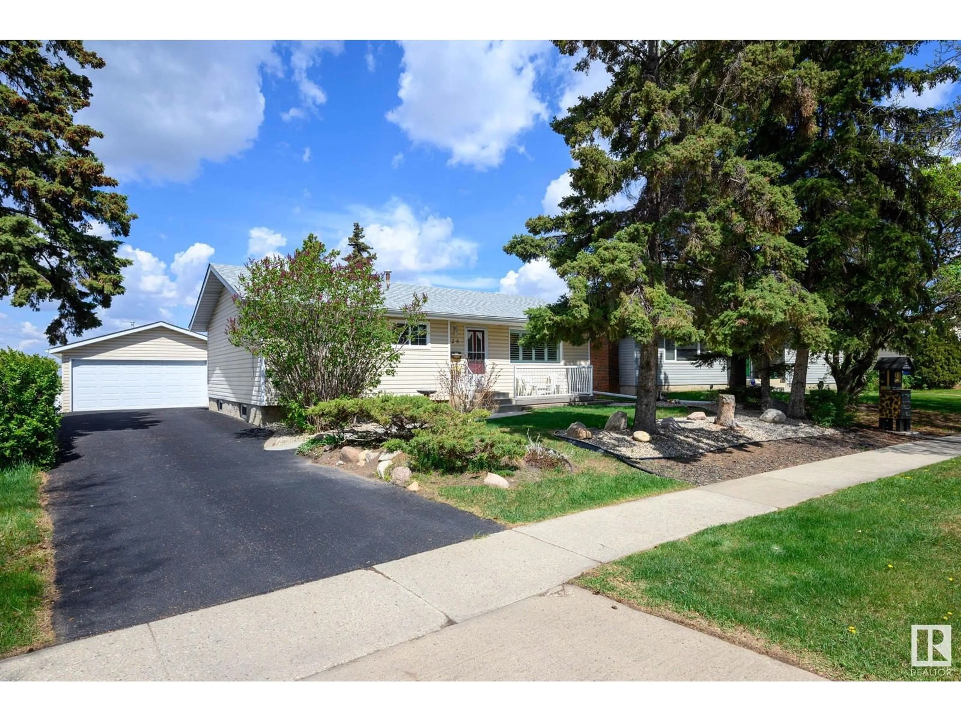 Unknown for 28 FOREST DR, St. Albert Alberta T8N1X2