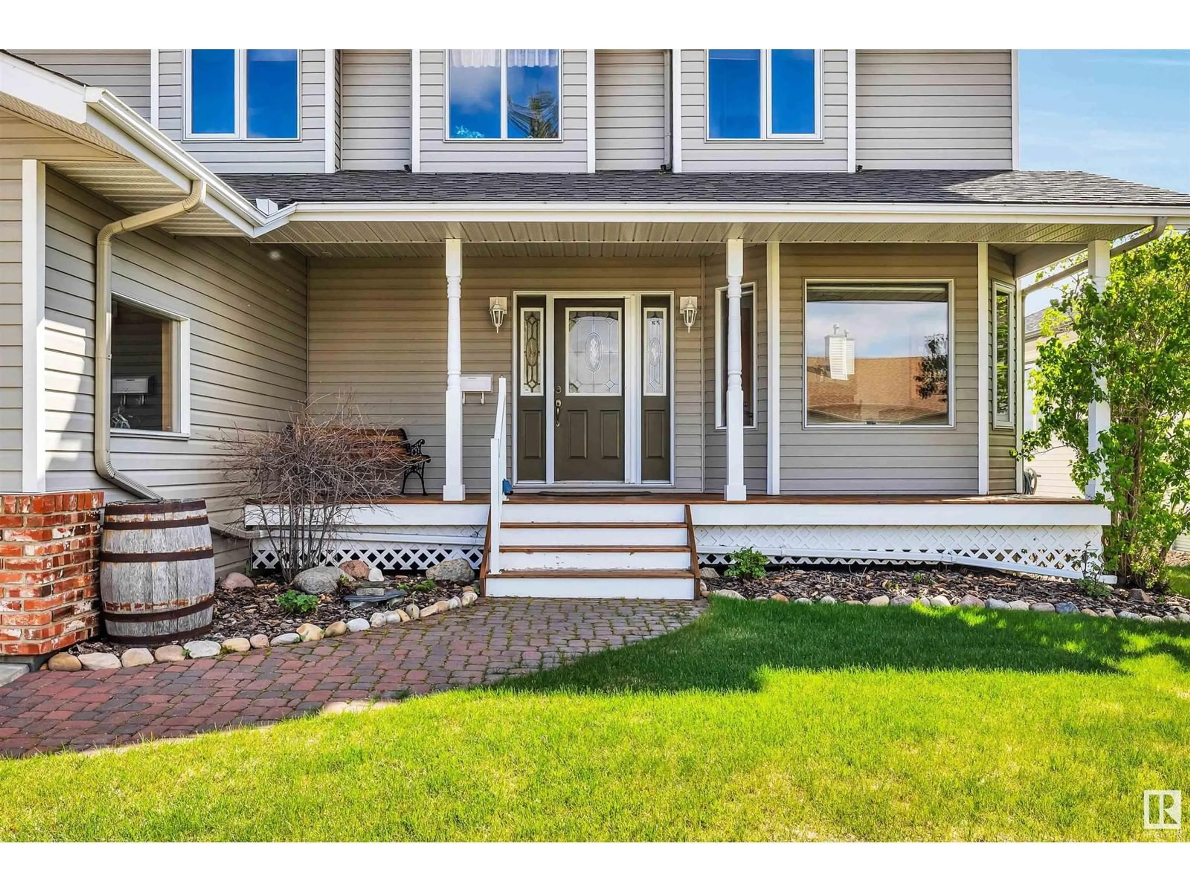Home with vinyl exterior material, unknown for 5303 40 AV, Beaumont Alberta T4X1L9
