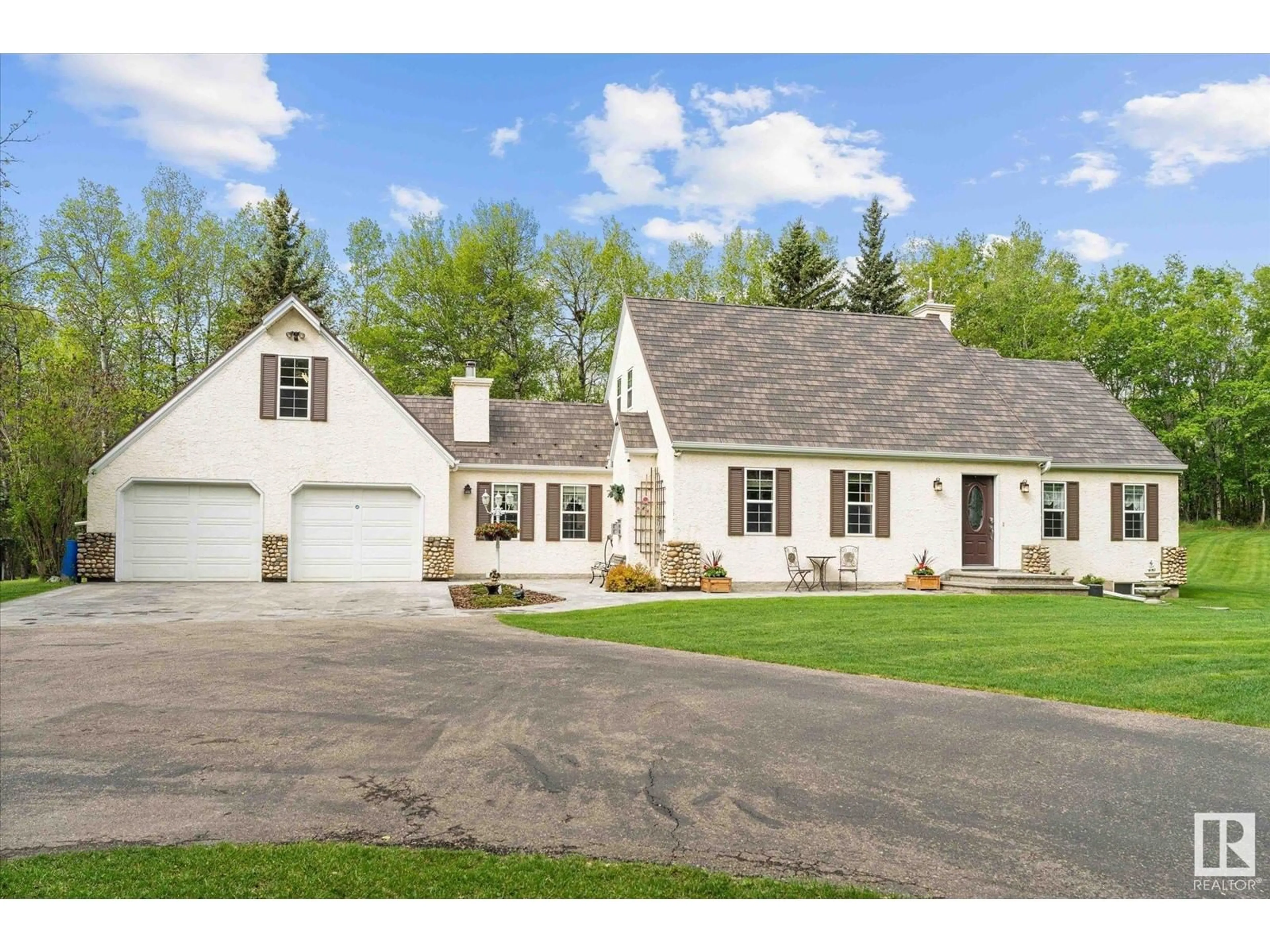 Home with vinyl exterior material, street for #2 - 53103 RGE ROAD 14, Rural Parkland County Alberta T7Y2T3