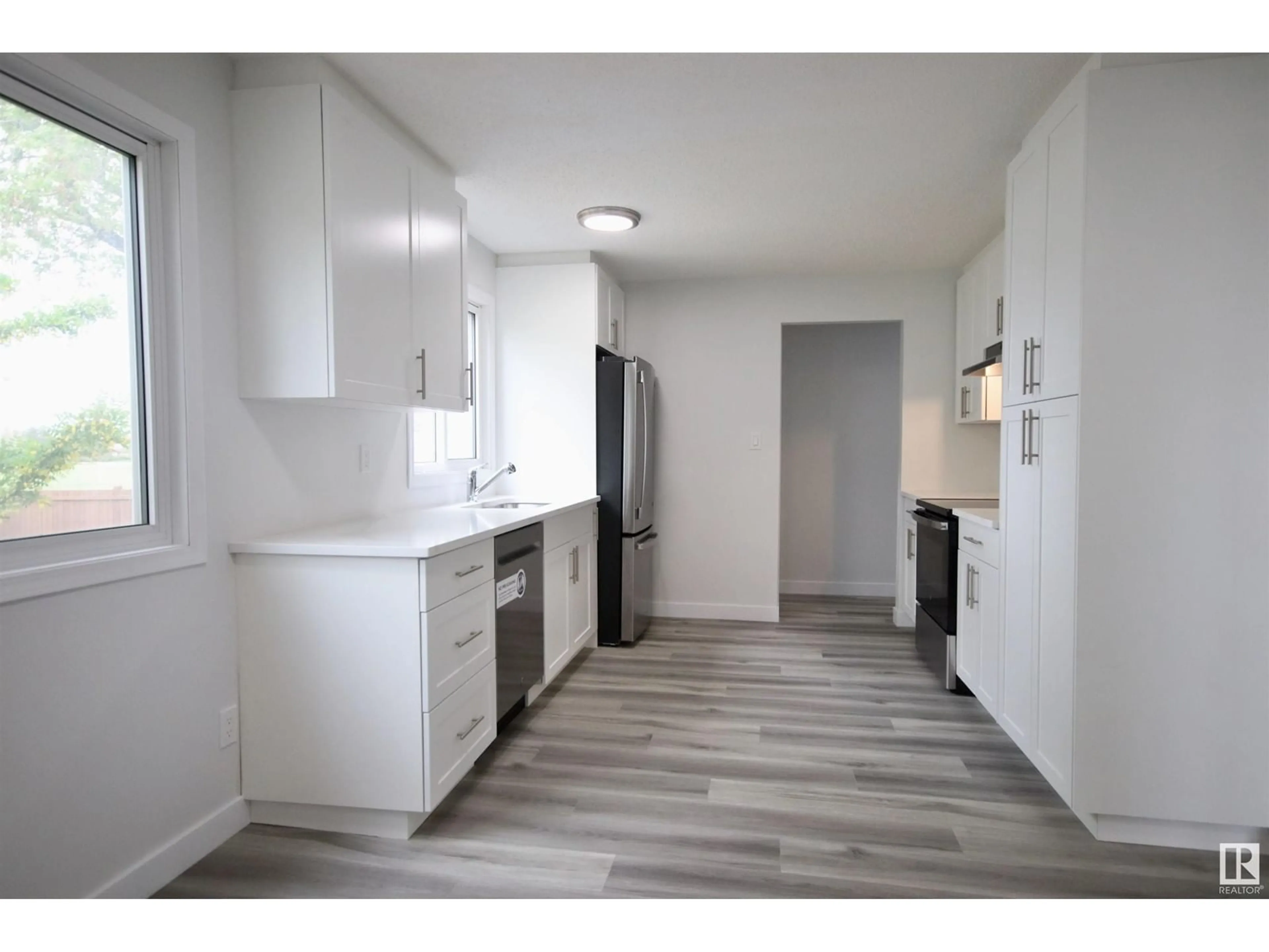 Standard kitchen, unknown for 10337 172 AV, Edmonton Alberta T5X5C2