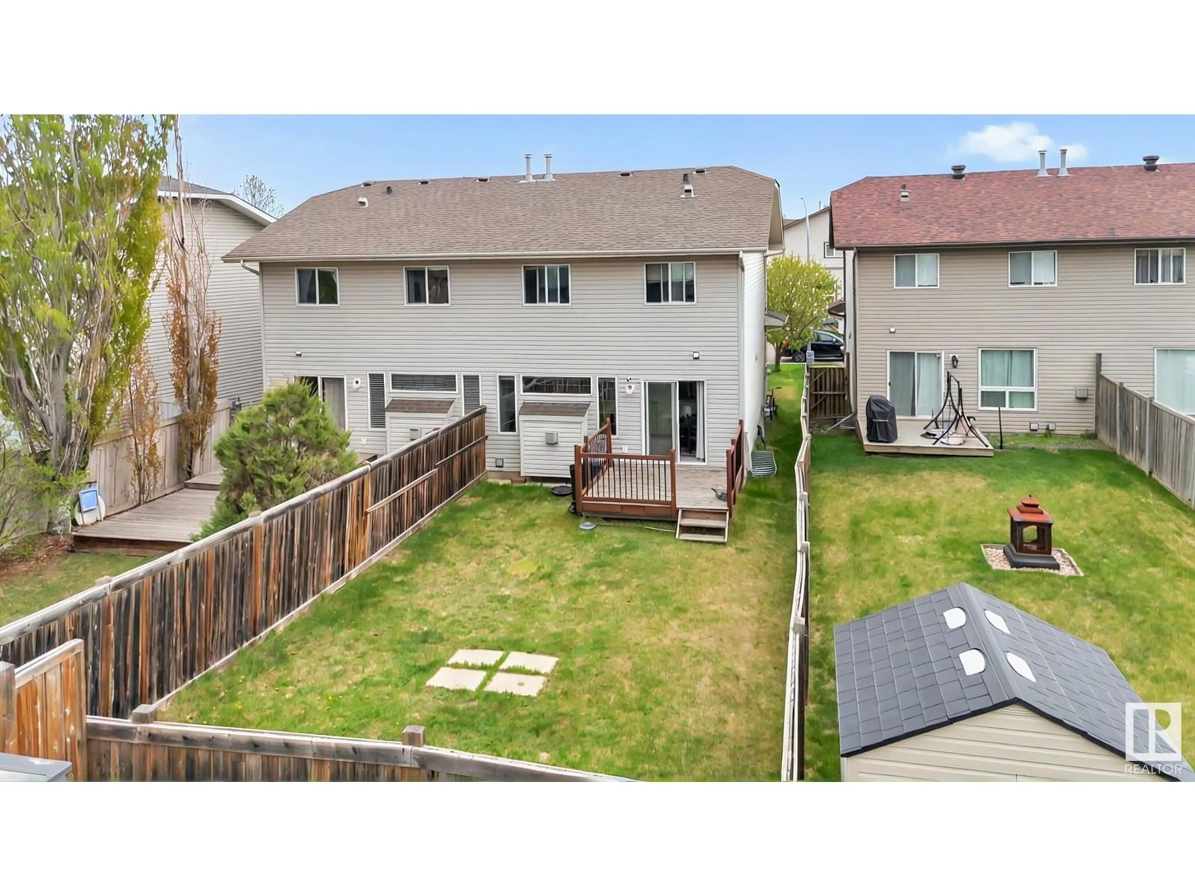 A pic from outside/outdoor area/front of a property/back of a property/a pic from drone, street for NW - 13976 137 ST, Edmonton Alberta T6V1X3