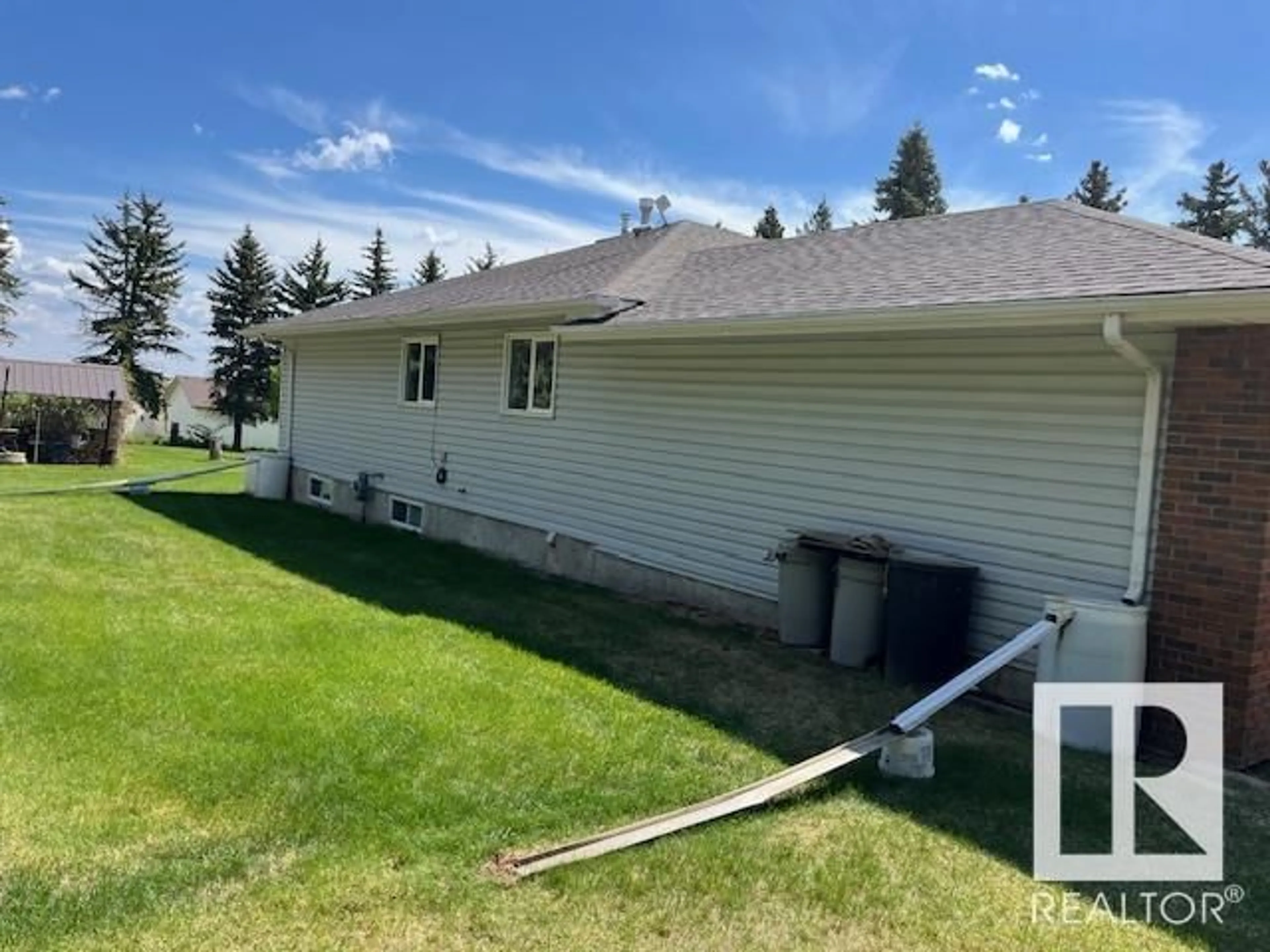 A pic from outside/outdoor area/front of a property/back of a property/a pic from drone, building for 32 24119 TWP ROAD 554, Rural Sturgeon County Alberta T8T1X7