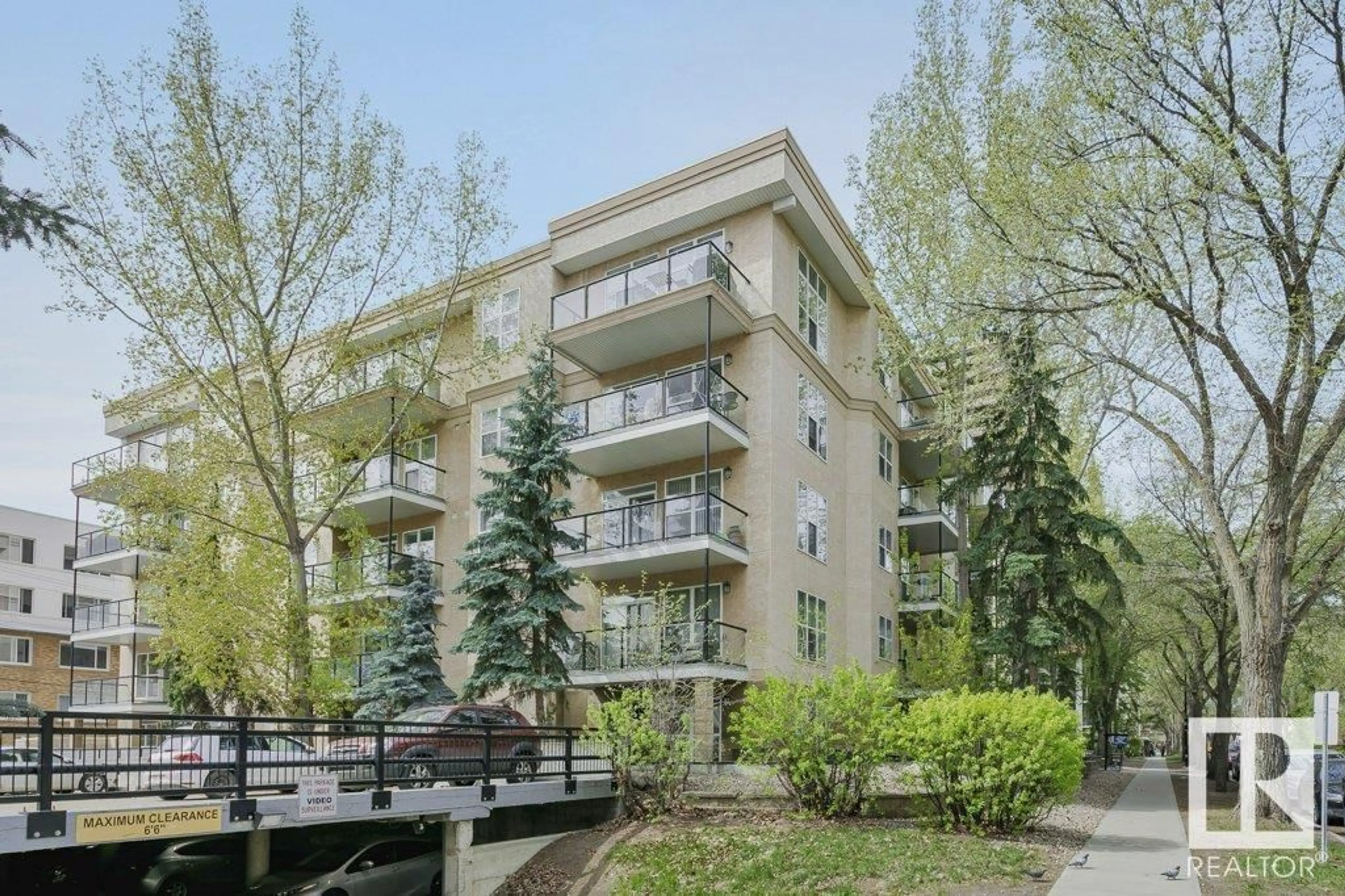 Patio, unknown for #211 - 11039 83 AV, Edmonton Alberta T6G2V6