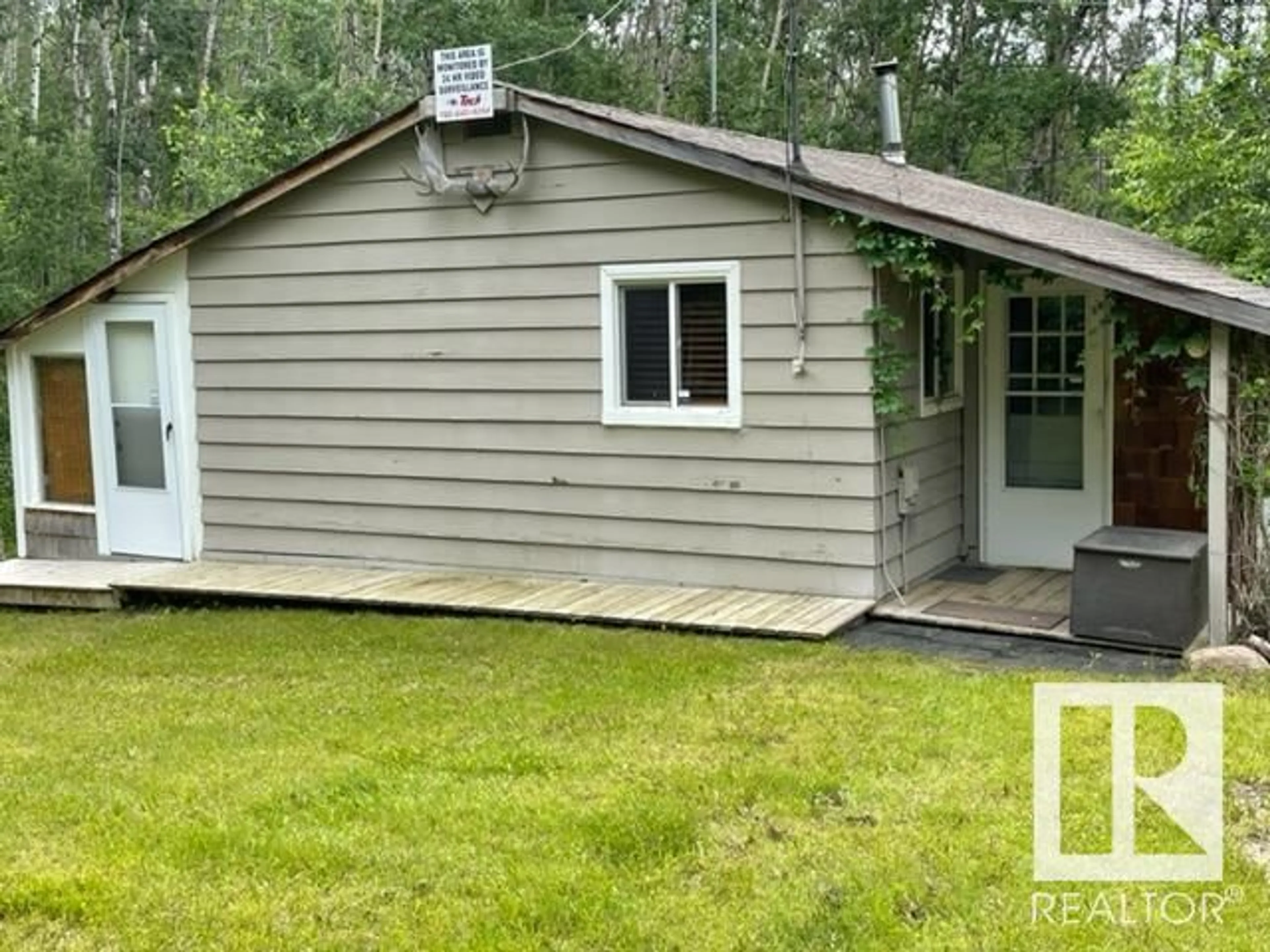 Shed for 7005 TWP 583 NE, Rural St. Paul County Alberta T0A3A0