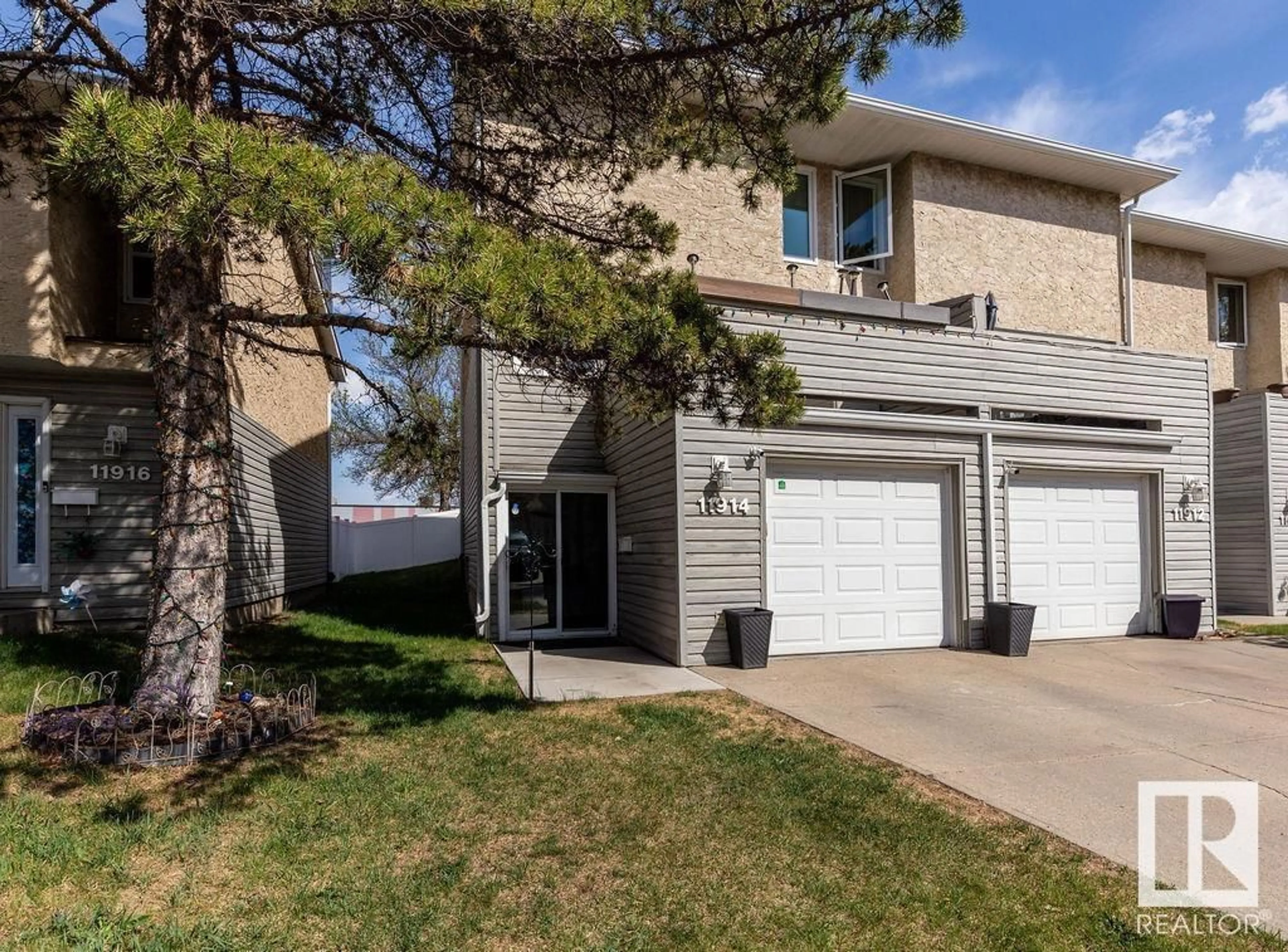 Unknown for 11914 145 AV, Edmonton Alberta T5X1T6