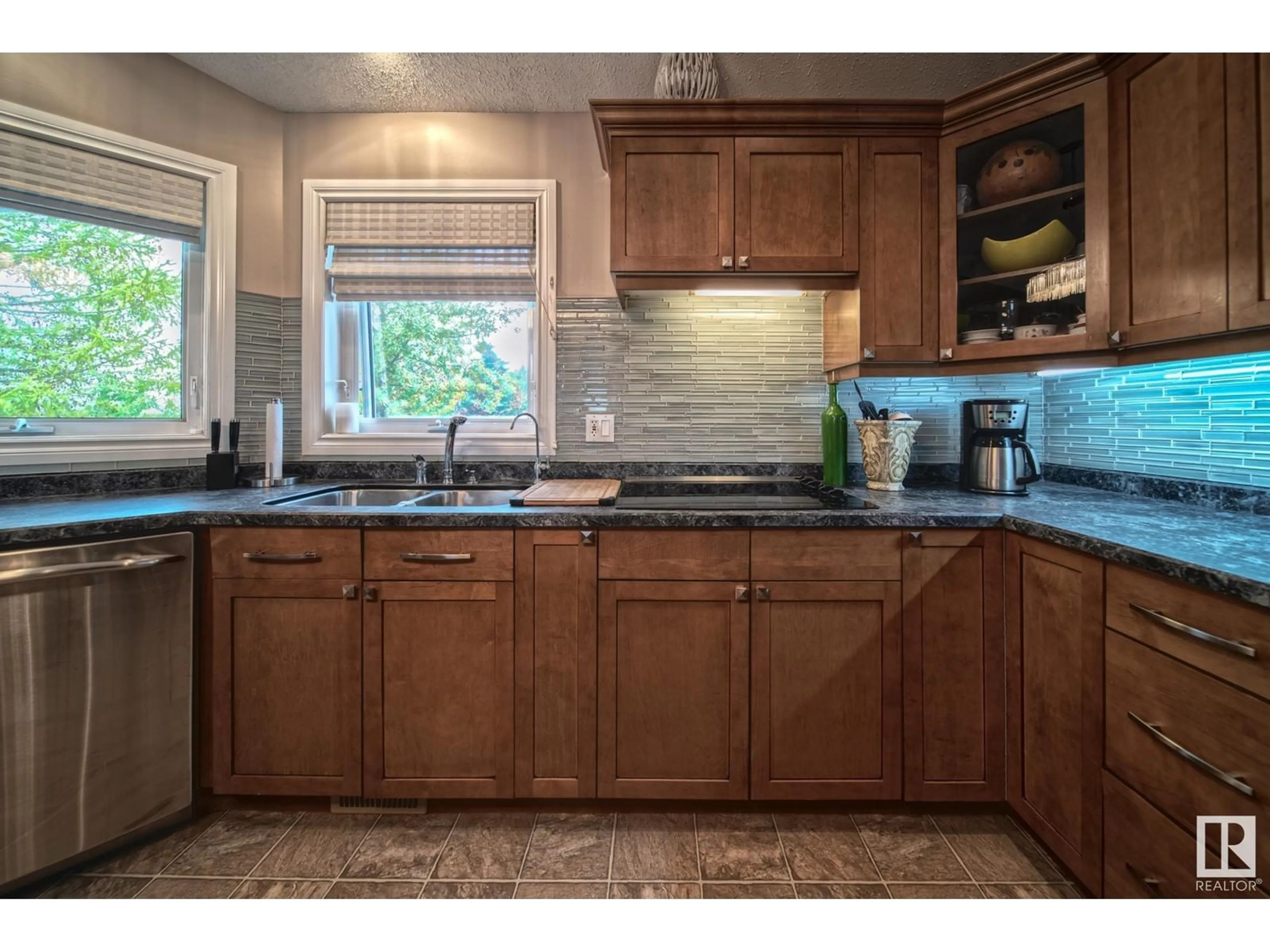 Standard kitchen, ceramic/tile floor for 451066 RANGE ROAD 73, Rural Wainwright M.D. Alberta T9W1T4
