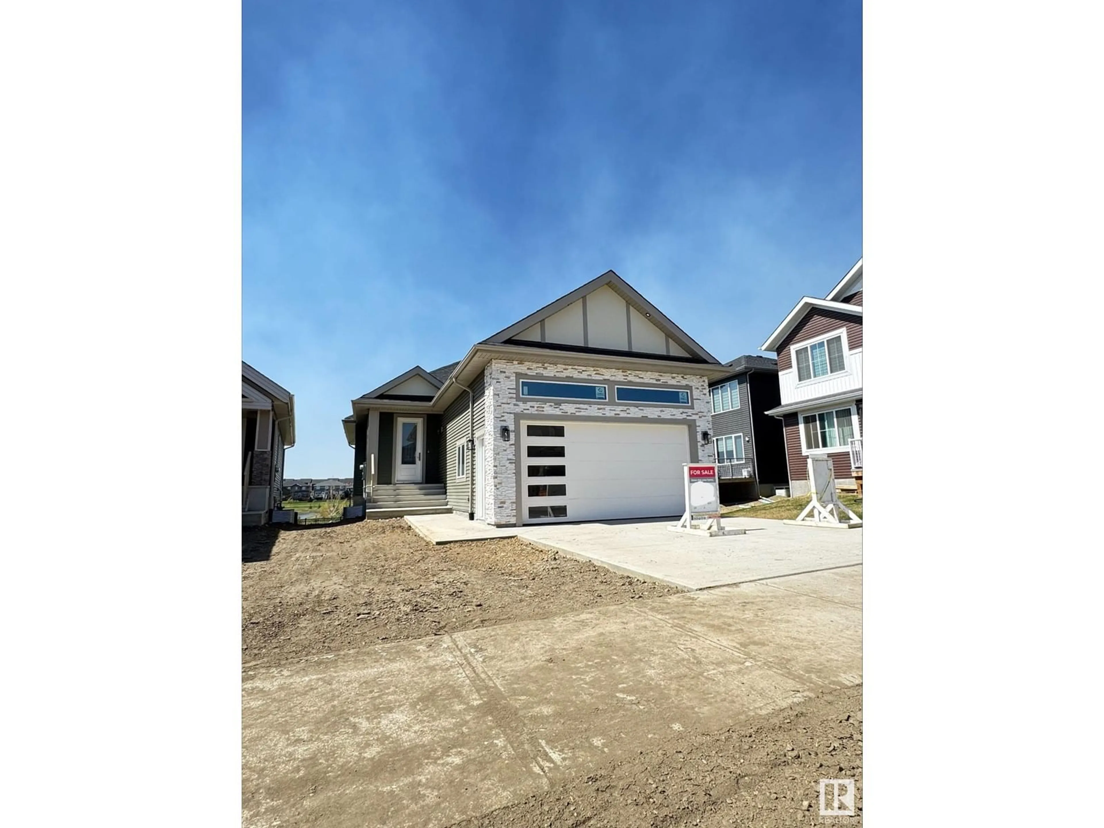 Indoor garage for 73 EDGEFIELD WY, St. Albert Alberta T8N8A6