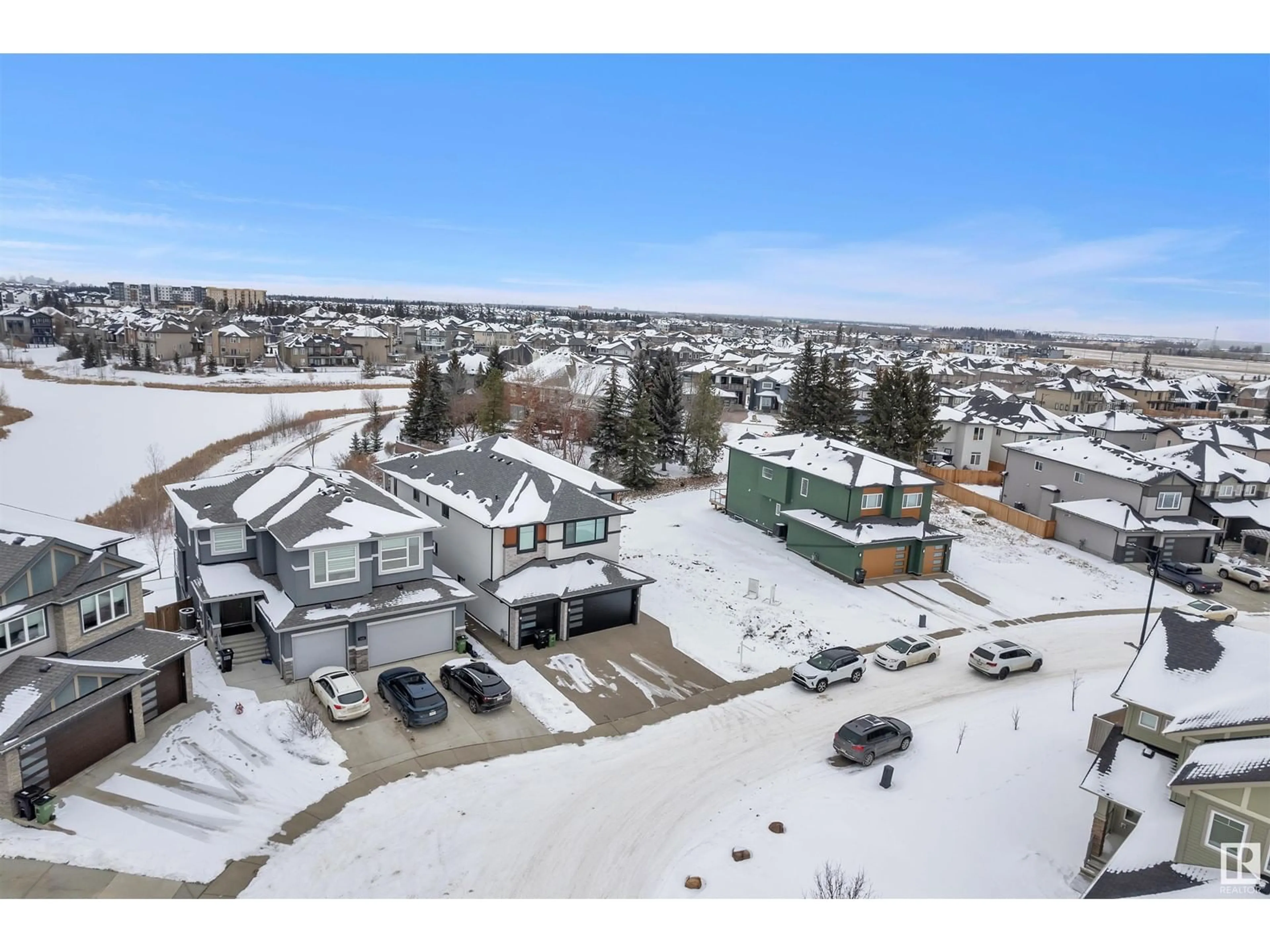 A pic from outside/outdoor area/front of a property/back of a property/a pic from drone, mountain view for 1922 ADAMSON TC, Edmonton Alberta T6W2N7