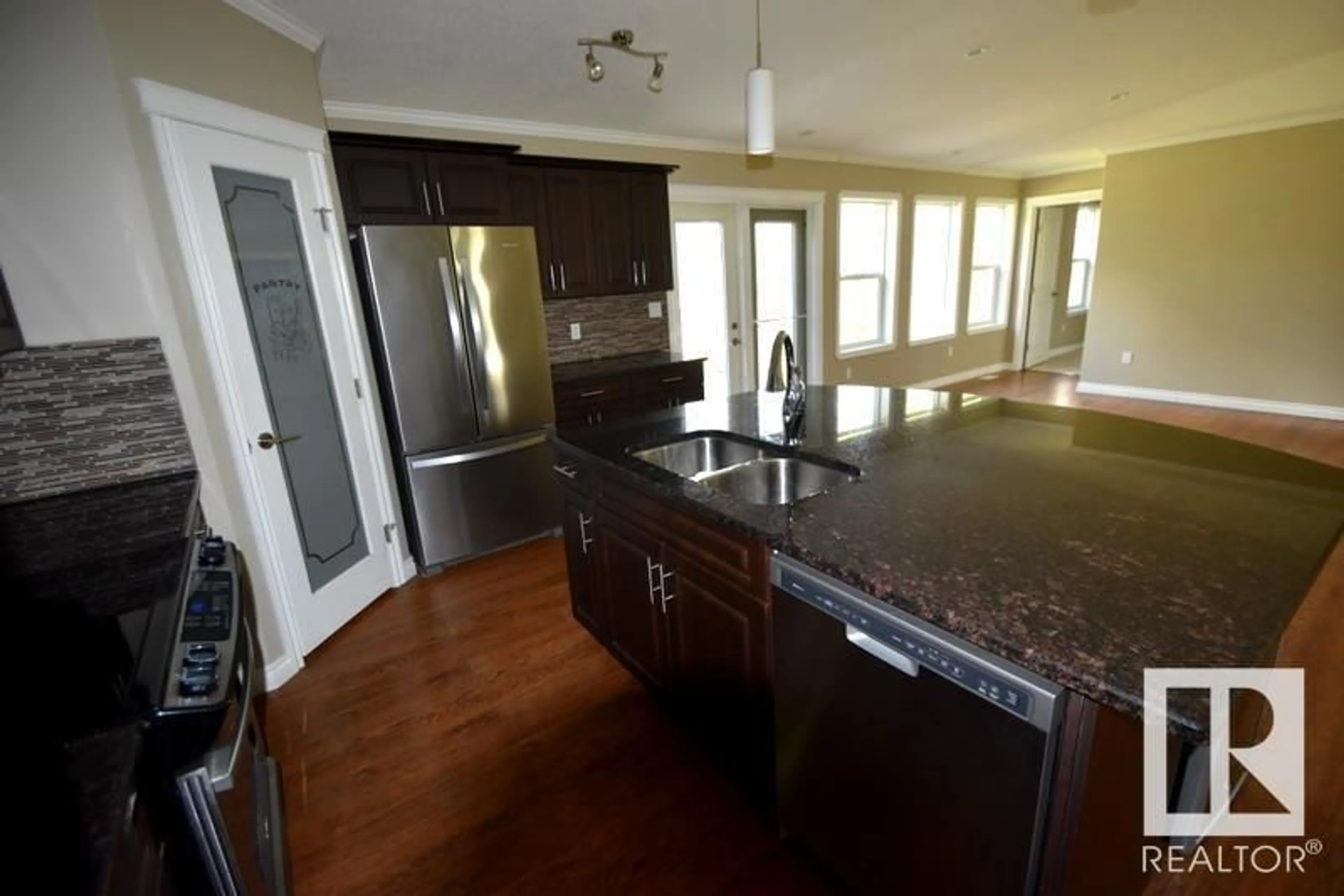 Open concept kitchen, unknown for (Boyle) - 7 LAKE COUNTRY ESTATES, Rural Athabasca County Alberta T0A0M0