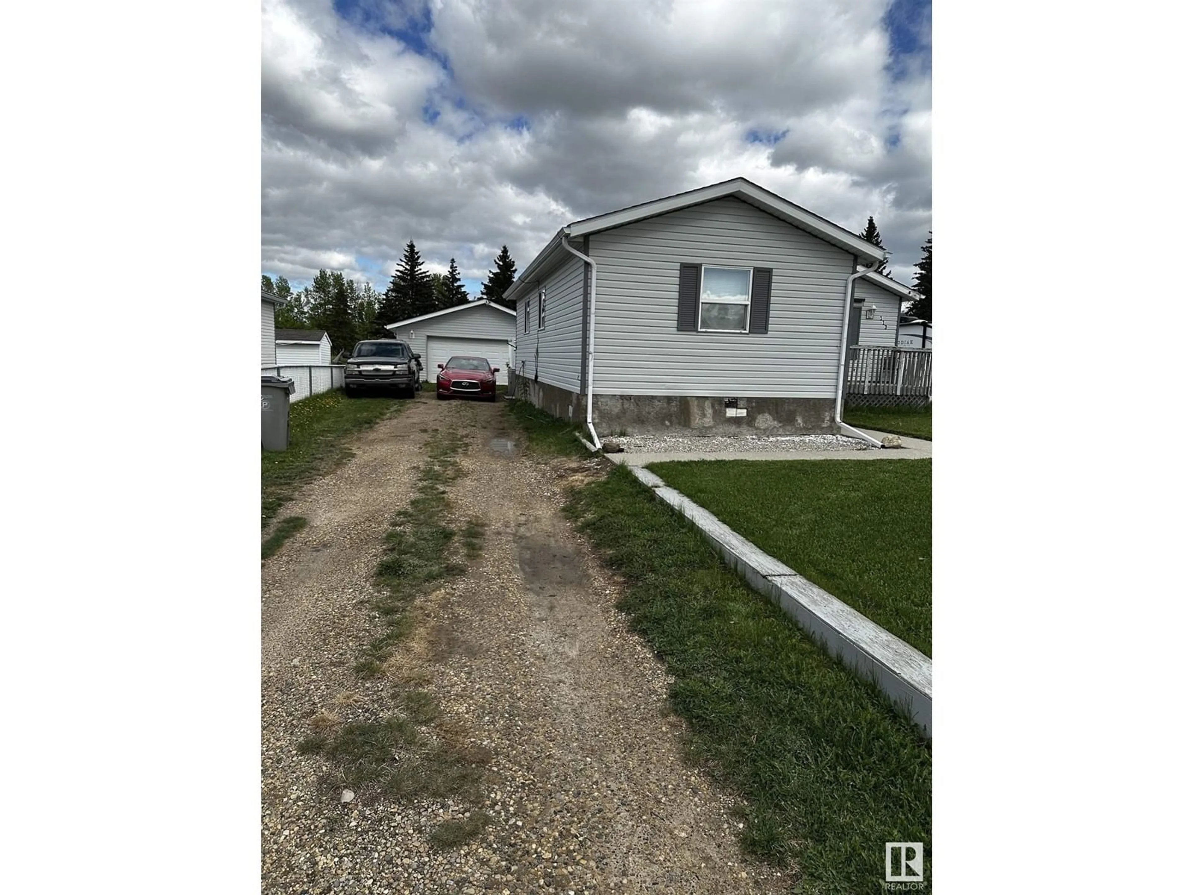Unknown for 113 WOODLANDS DR, Warburg Alberta T0C2T0