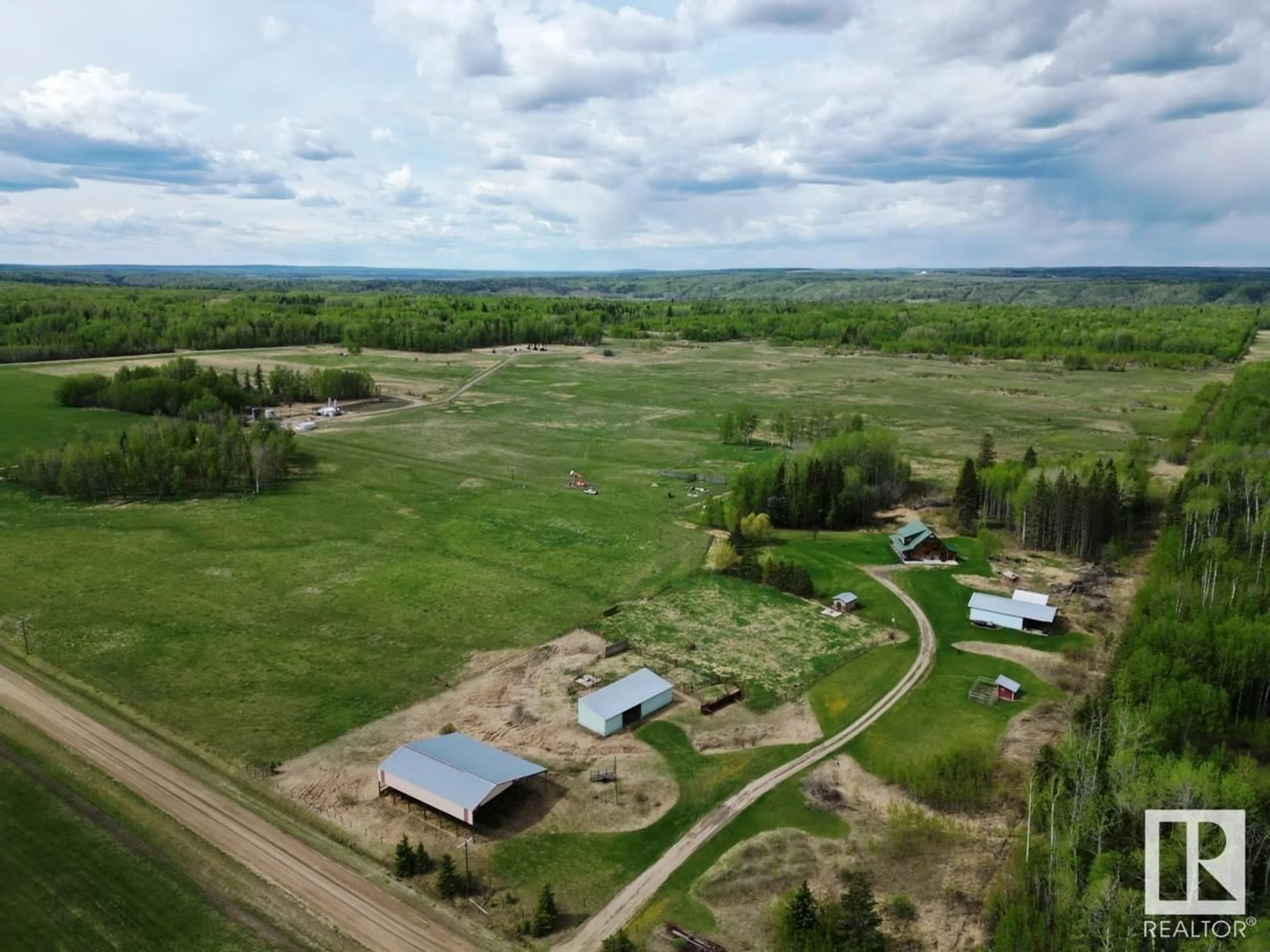 A pic from outside/outdoor area/front of a property/back of a property/a pic from drone, unknown for 48216 RGE ROAD 72, Rural Brazeau County Alberta T0C0S0