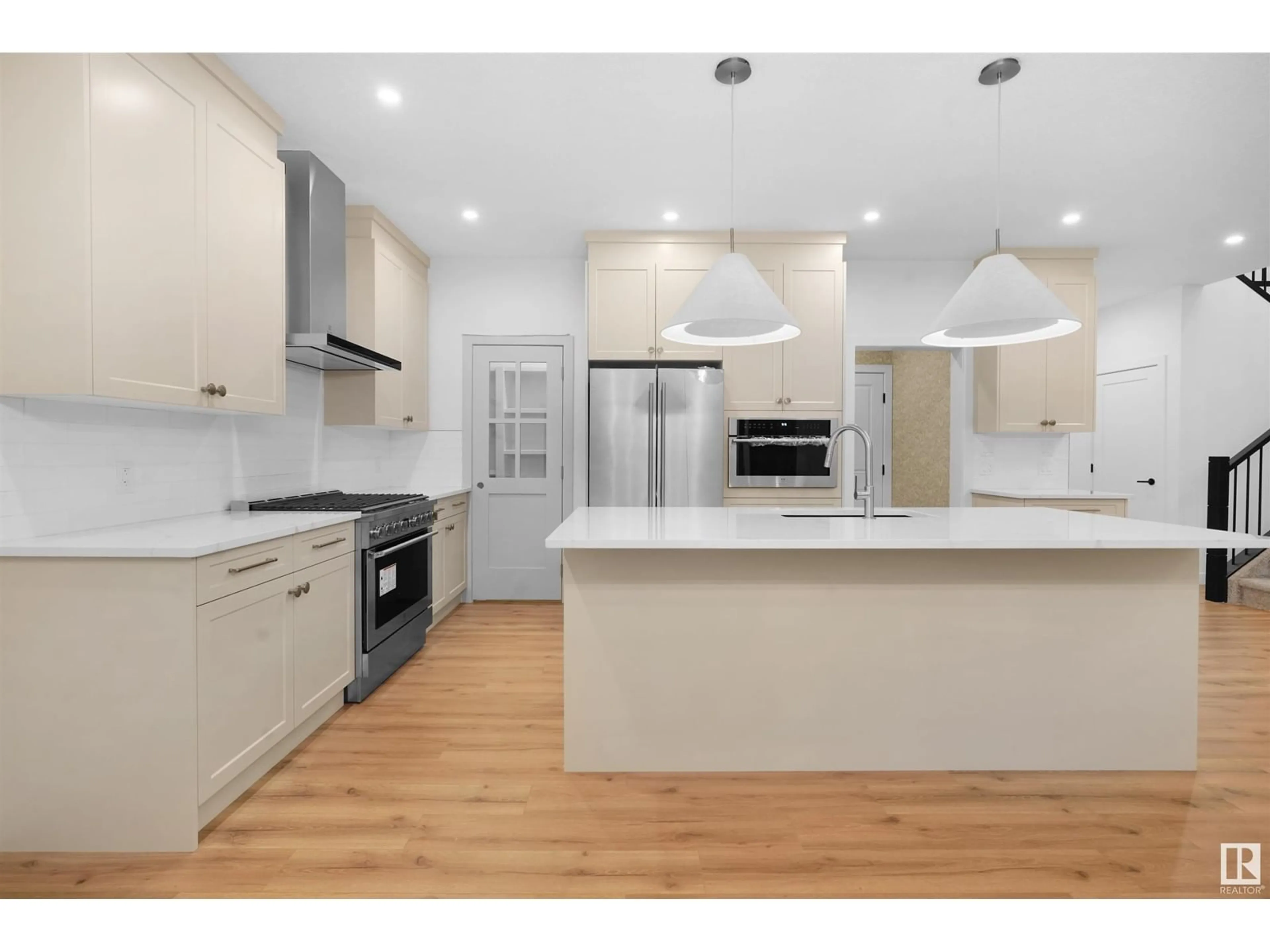 Open concept kitchen, unknown for 808 ELDERBERRY COURT, Edmonton Alberta T5T5M8