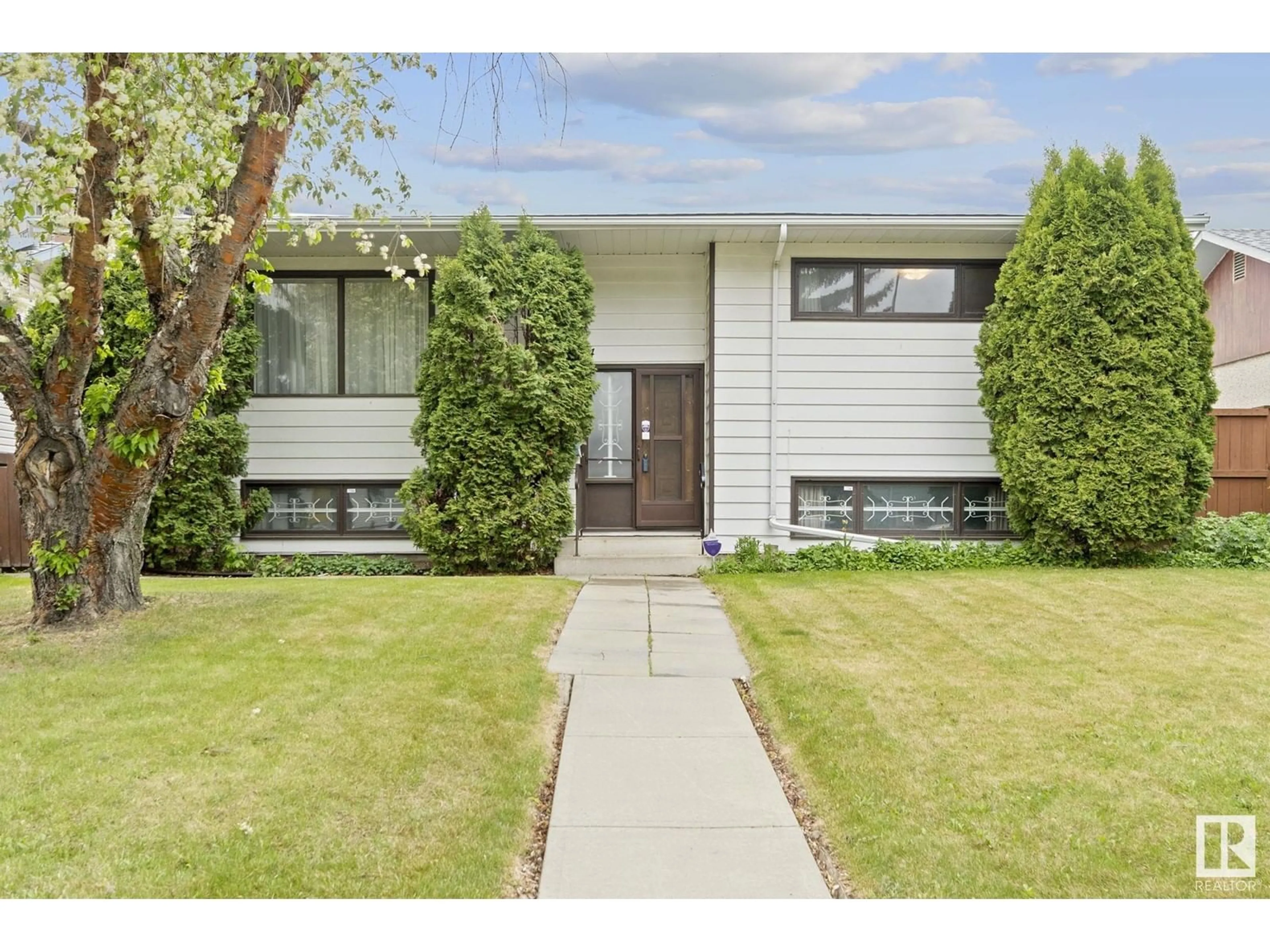 Unknown for NW - 8724 164A ST, Edmonton Alberta T5R2R3
