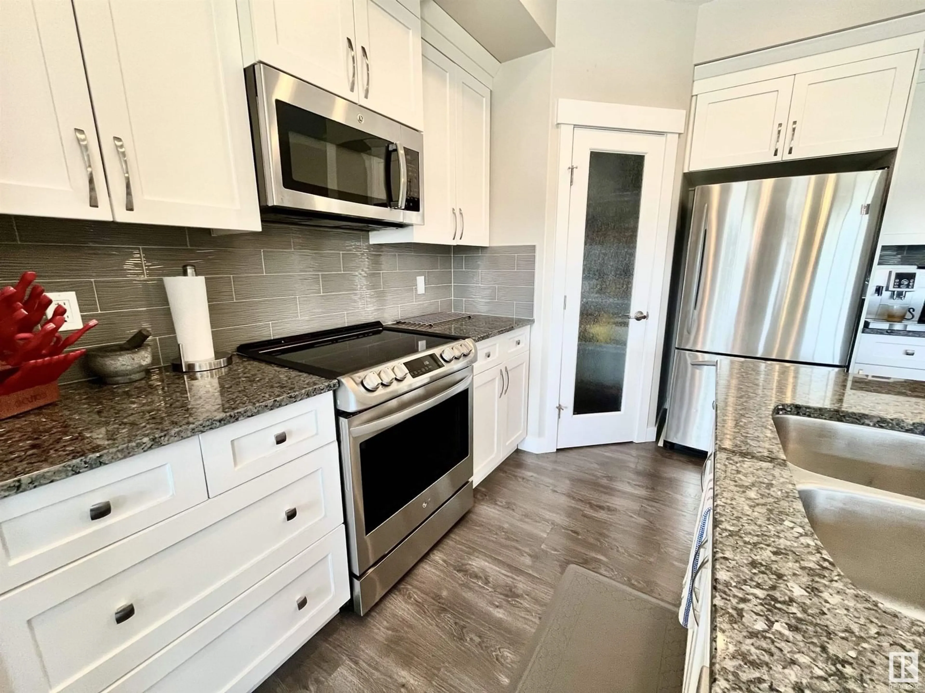 Open concept kitchen, unknown for 27 GREENBURY CL, Spruce Grove Alberta T7X0L7