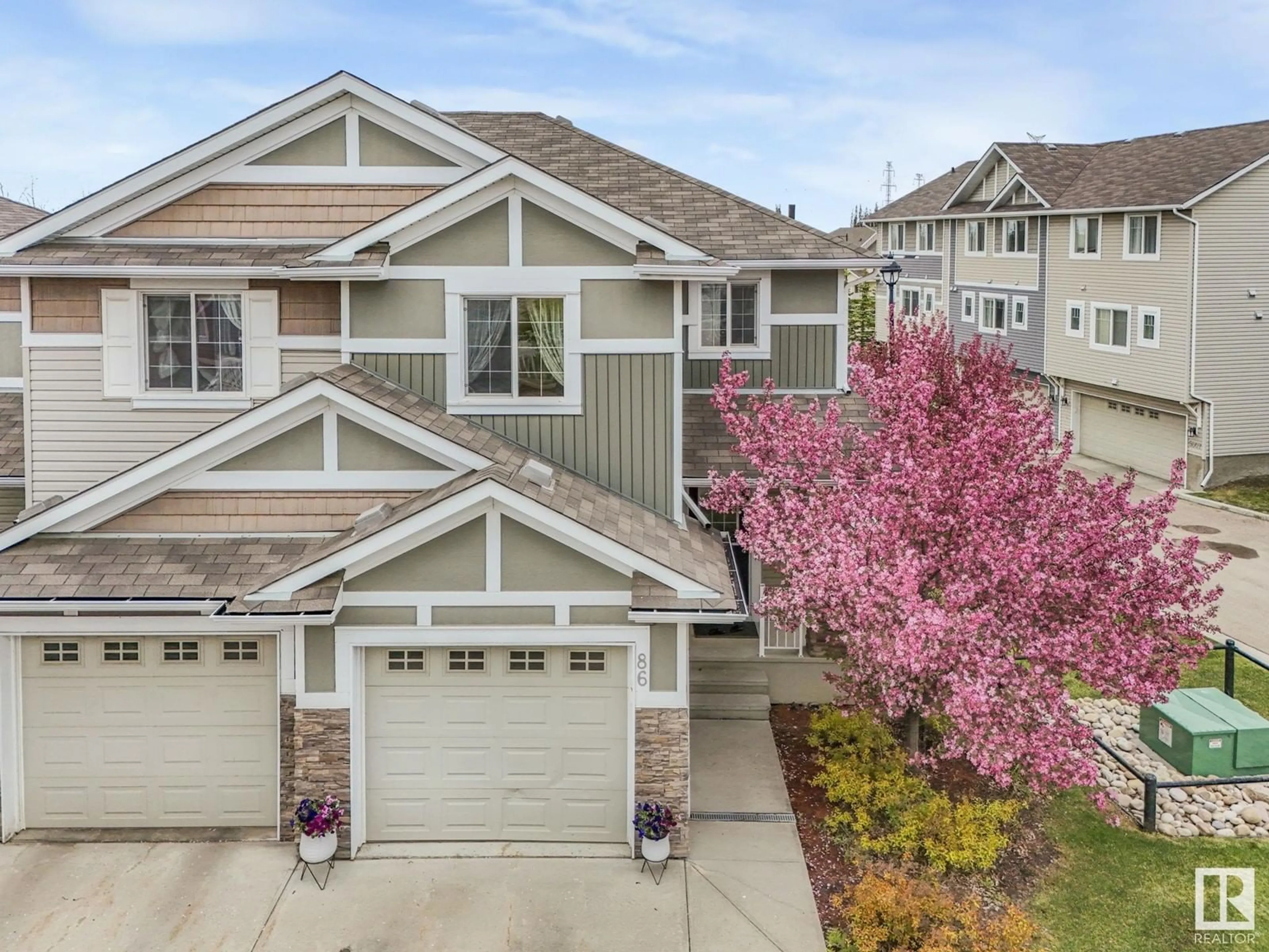A pic from outside/outdoor area/front of a property/back of a property/a pic from drone, unknown for 86 - 5317 3 AV SW, Edmonton Alberta T6X0W7