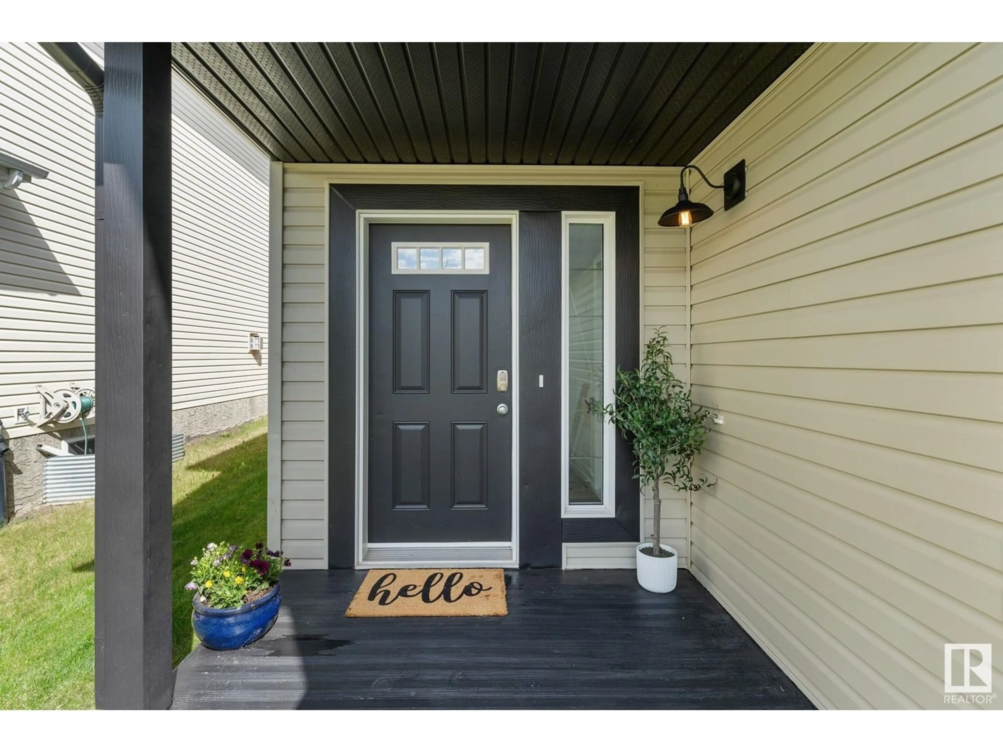 Indoor entryway for 4715 60 ST, Beaumont Alberta T4X0A3