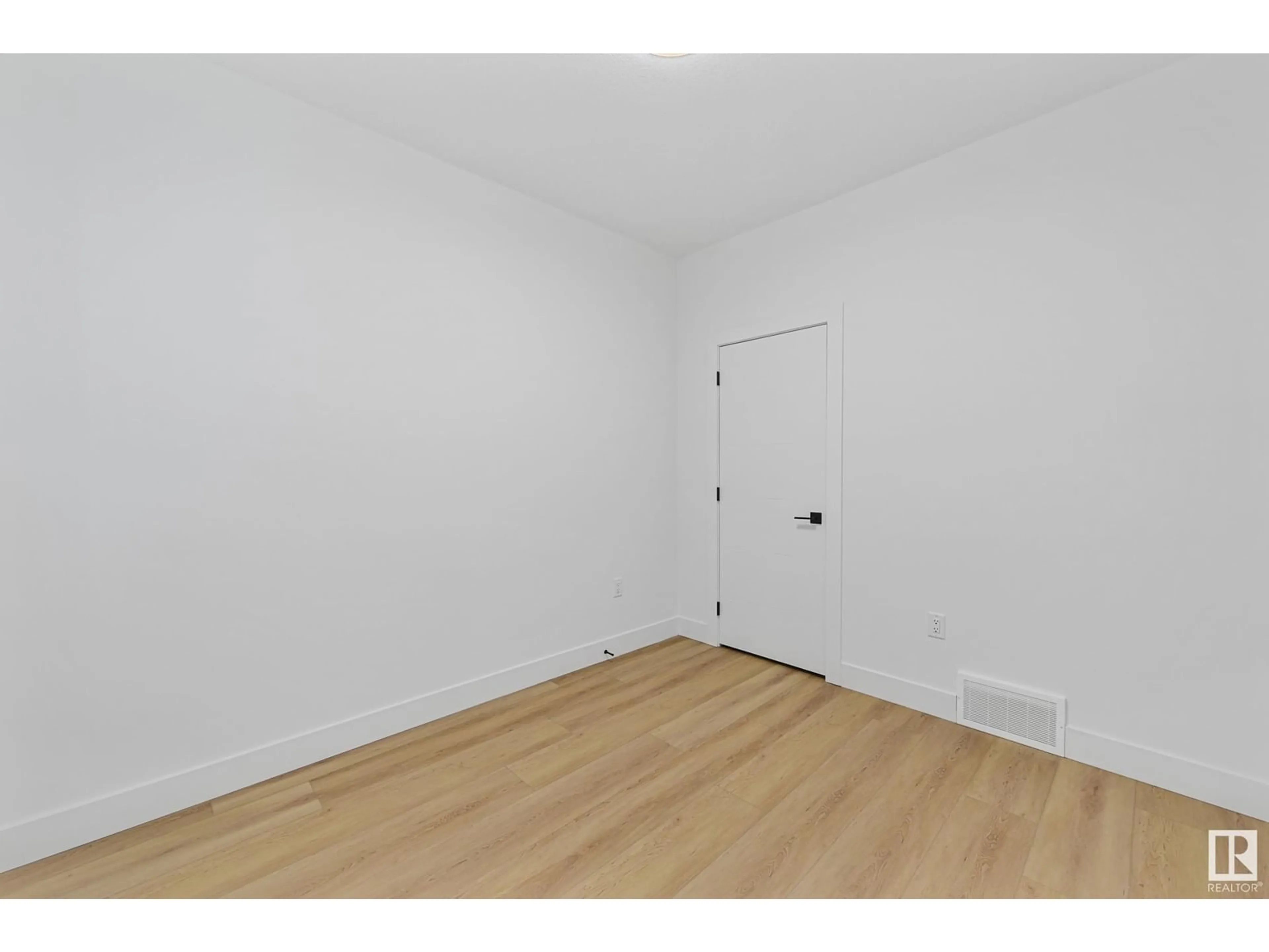A pic of a room for 285 MEADOWVIEW DR, Fort Saskatchewan Alberta T8L1Y4