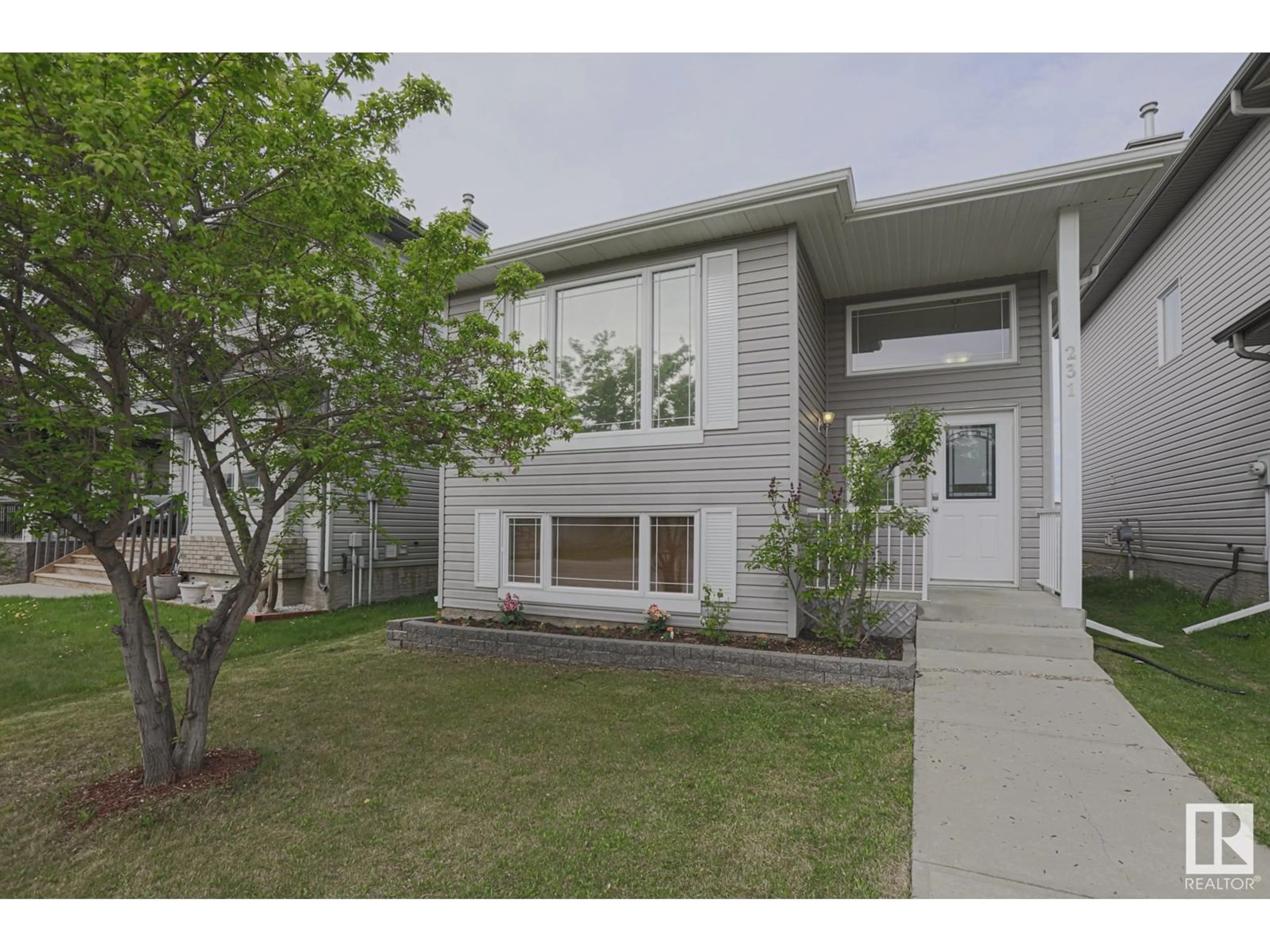 Home with vinyl exterior material, street for 231 BROOKVIEW WY, Stony Plain Alberta T7X2X7